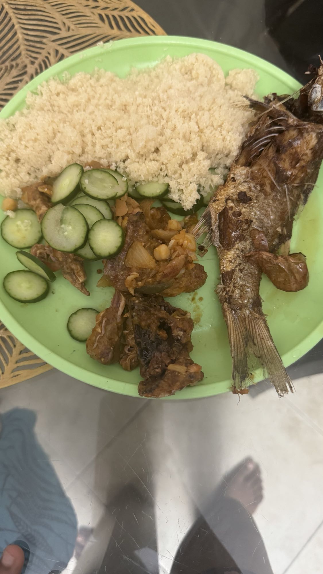 Poisson, couscous et légumes