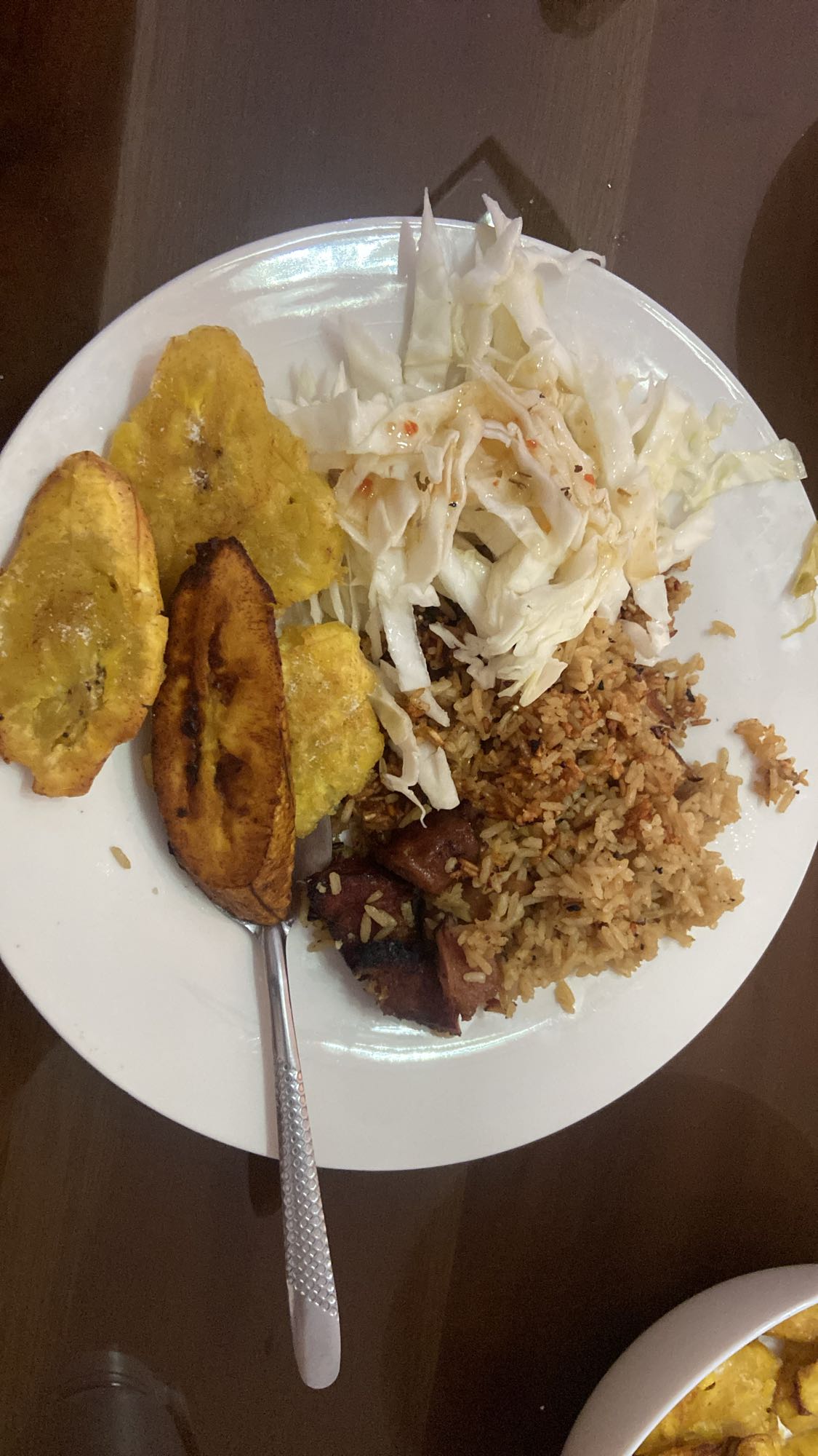 Arroz con plátano y repollo
