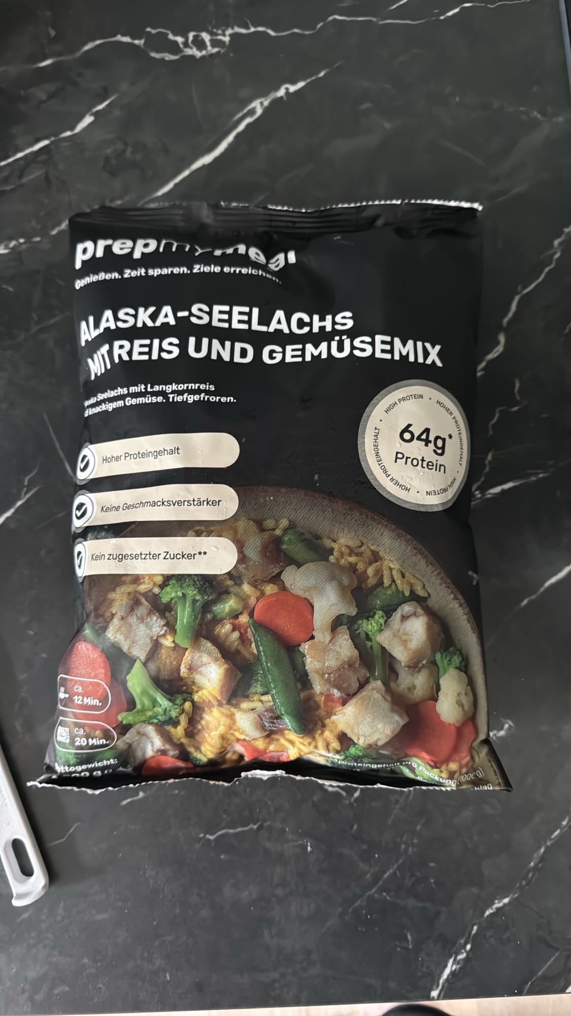 Alaska-Seelachs mit Reis & Gemüse