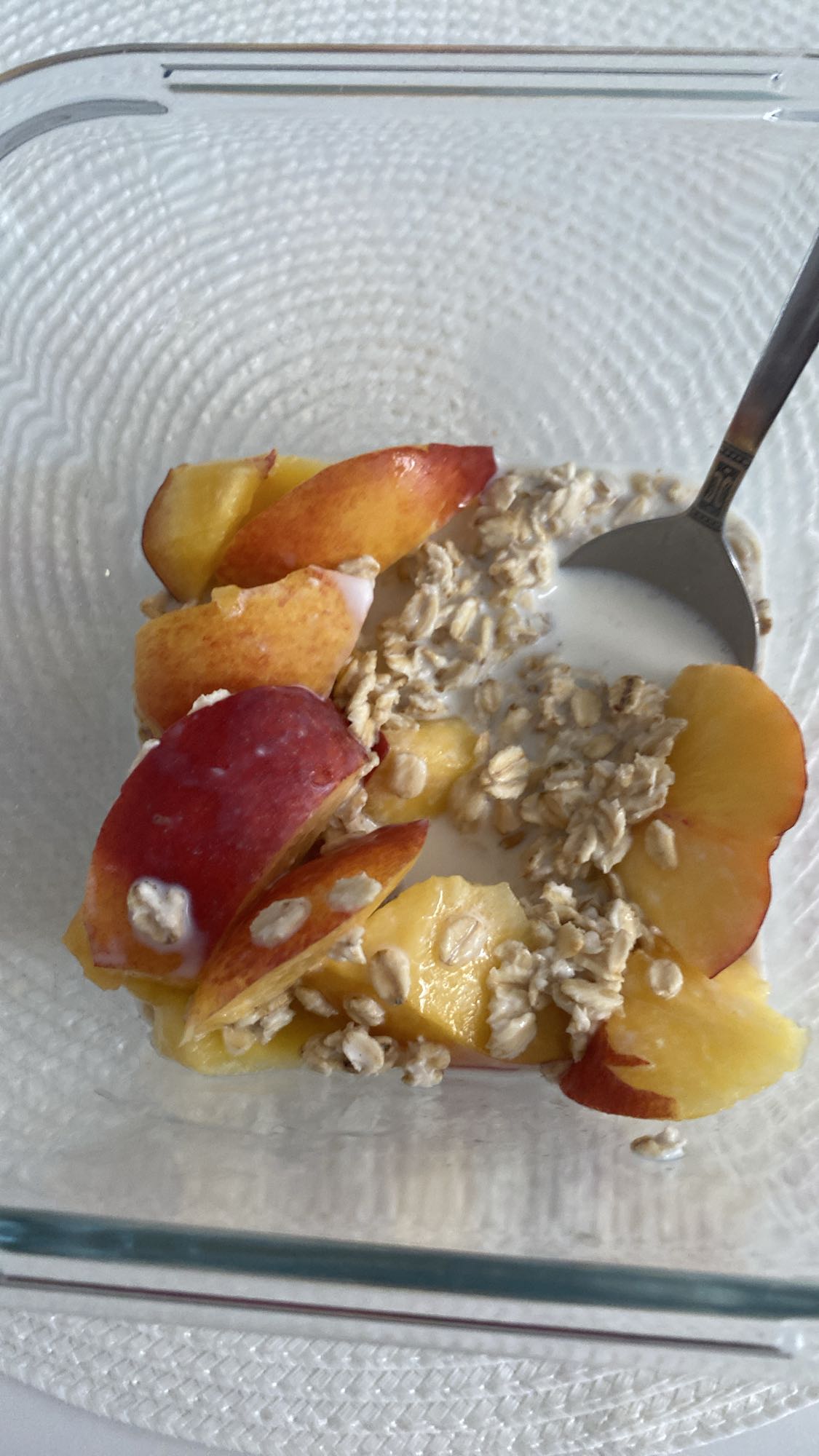 Owsianka z brzoskwinią