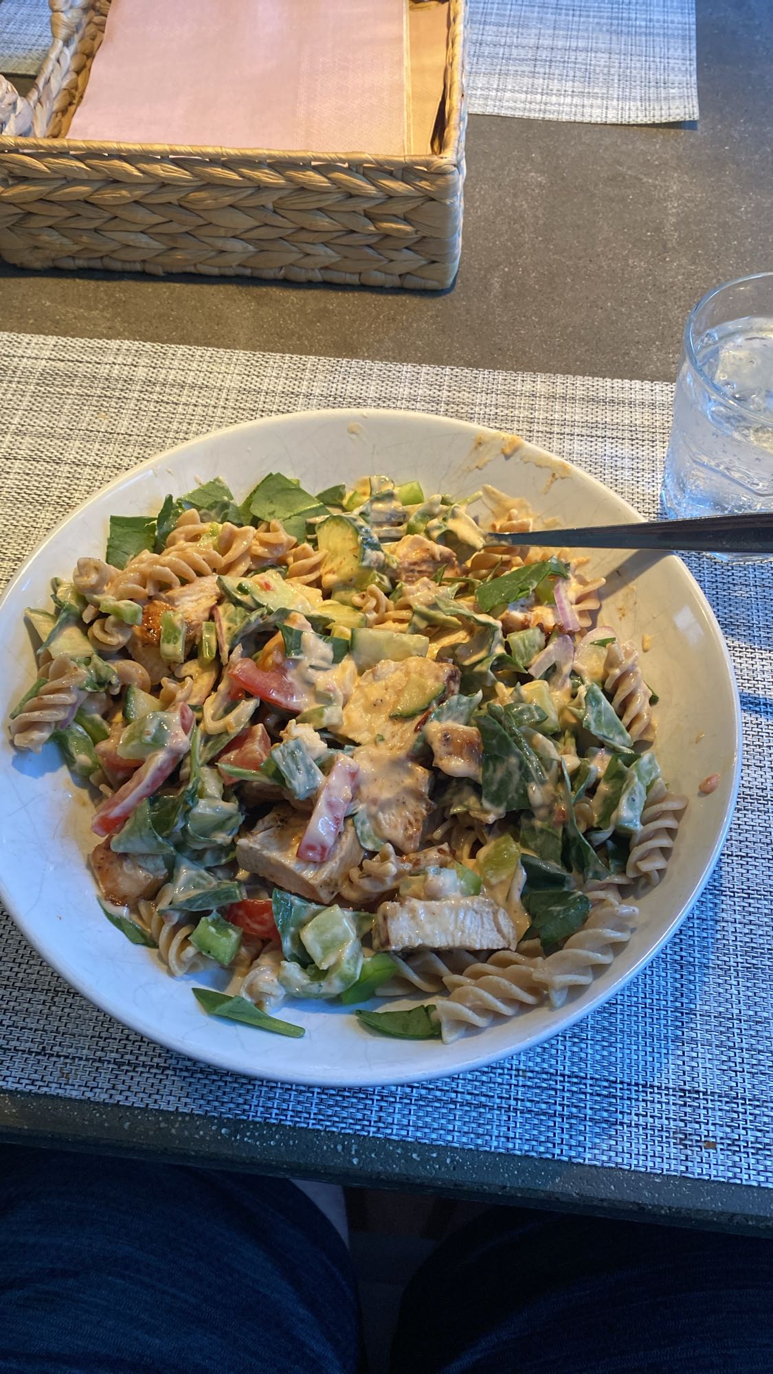 Kycklingpasta med grönsaker