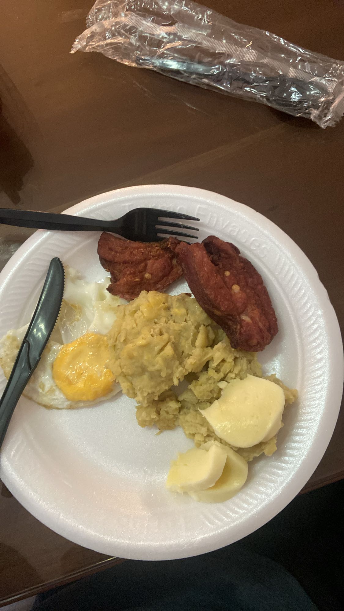 Desayuno con mangu