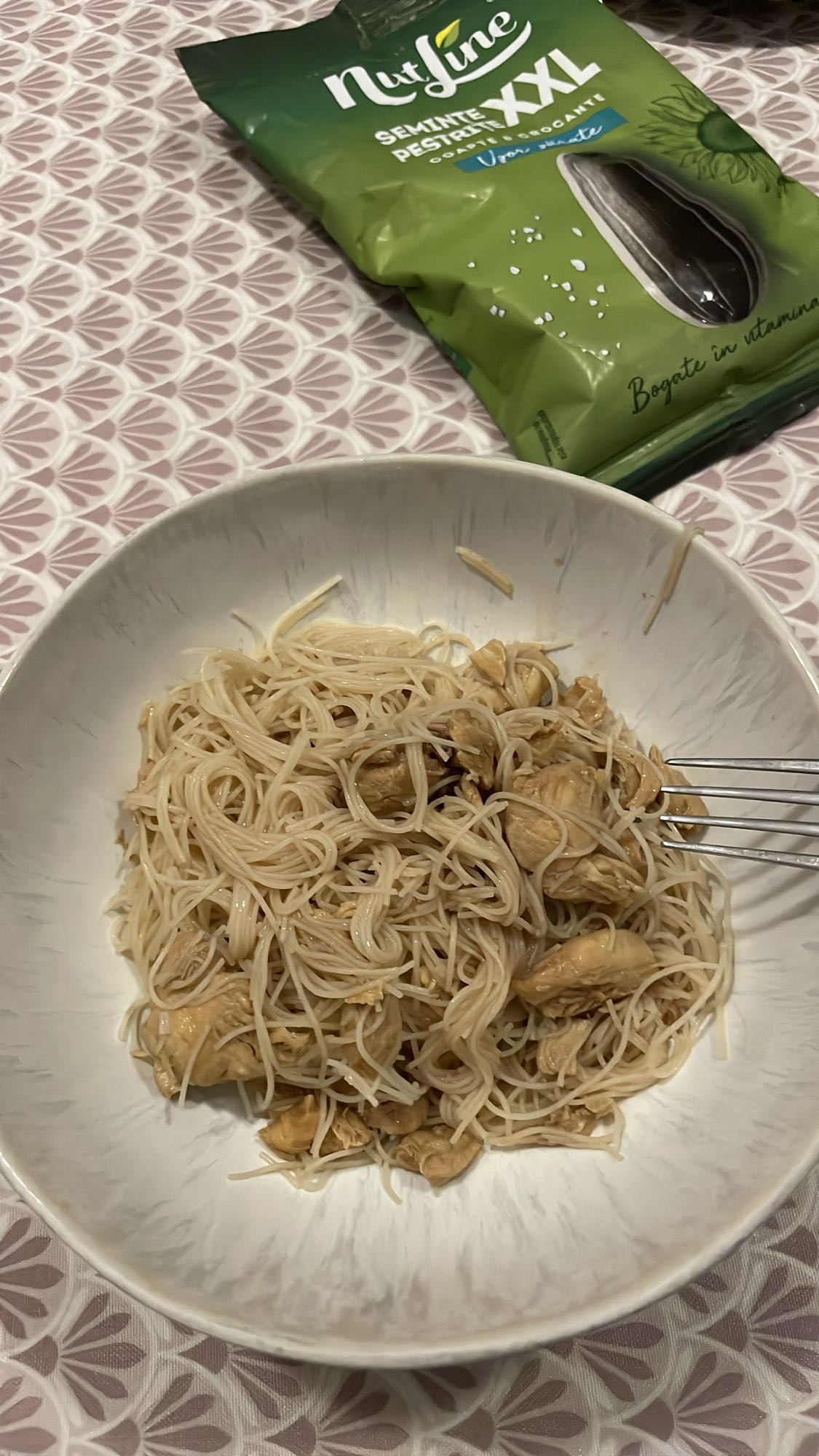 Tăiței de orez cu pui