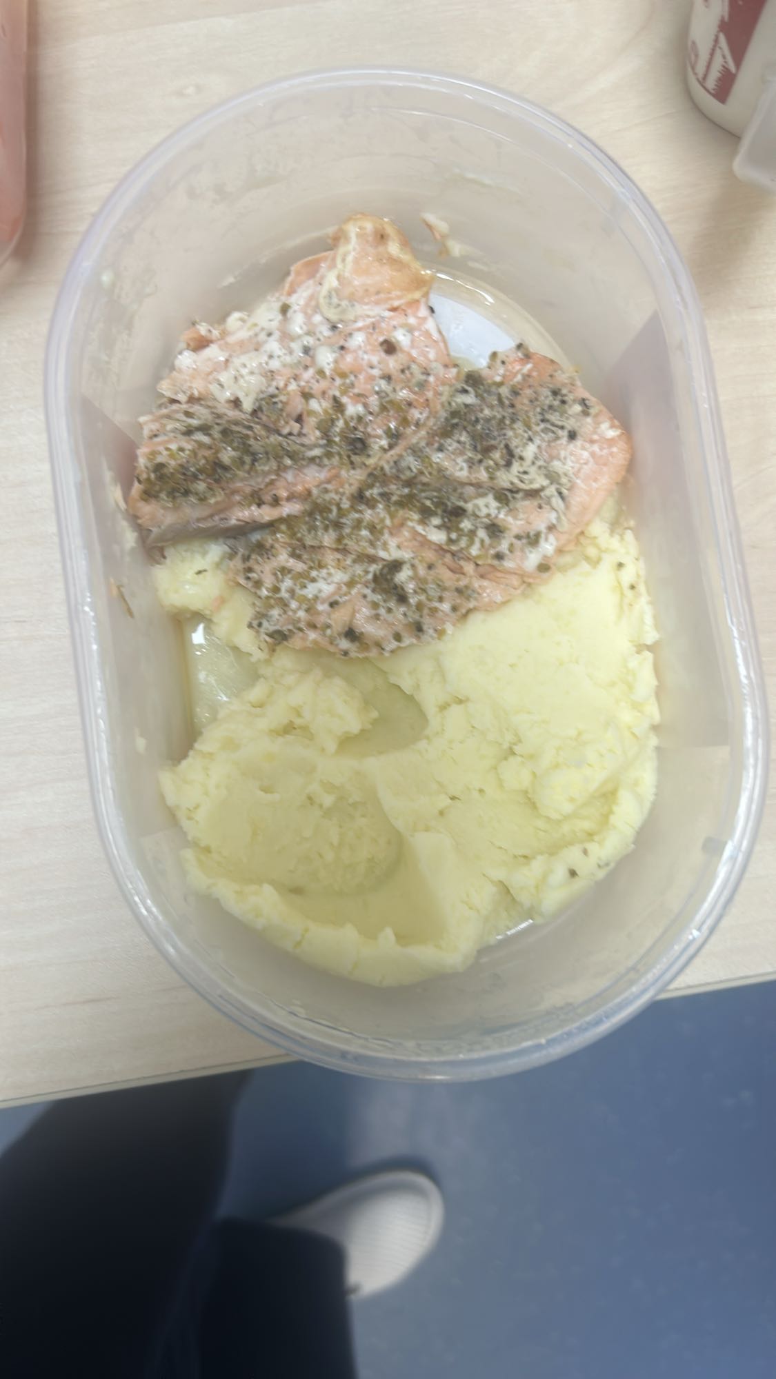 Somon cu piure de cartofi