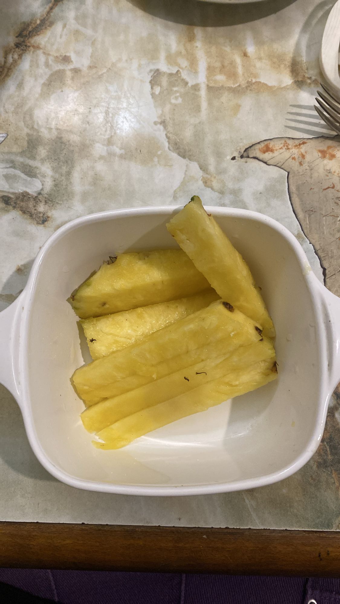 Fresh Pineapple Sticks