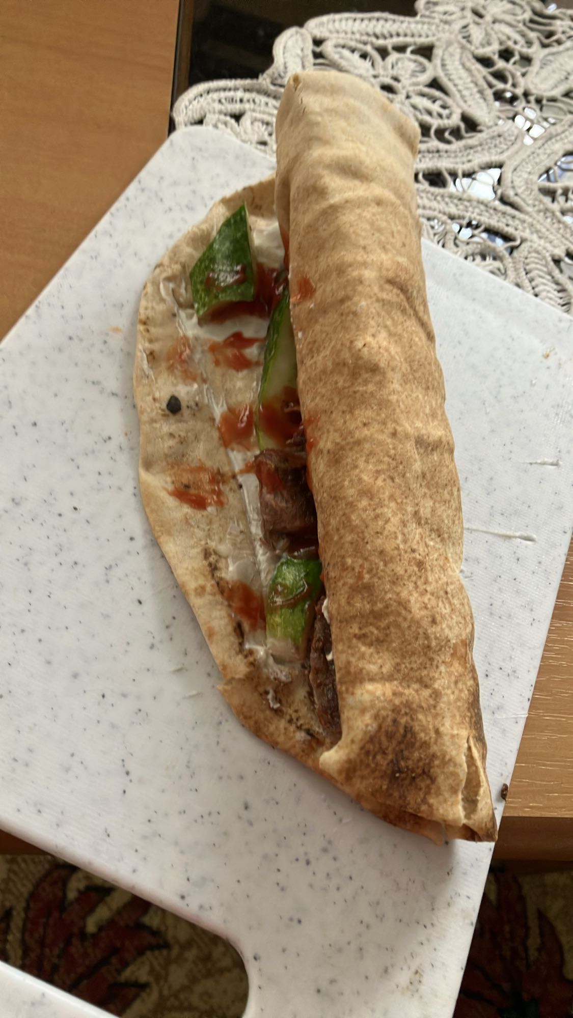 Shaorma cu carne și legume