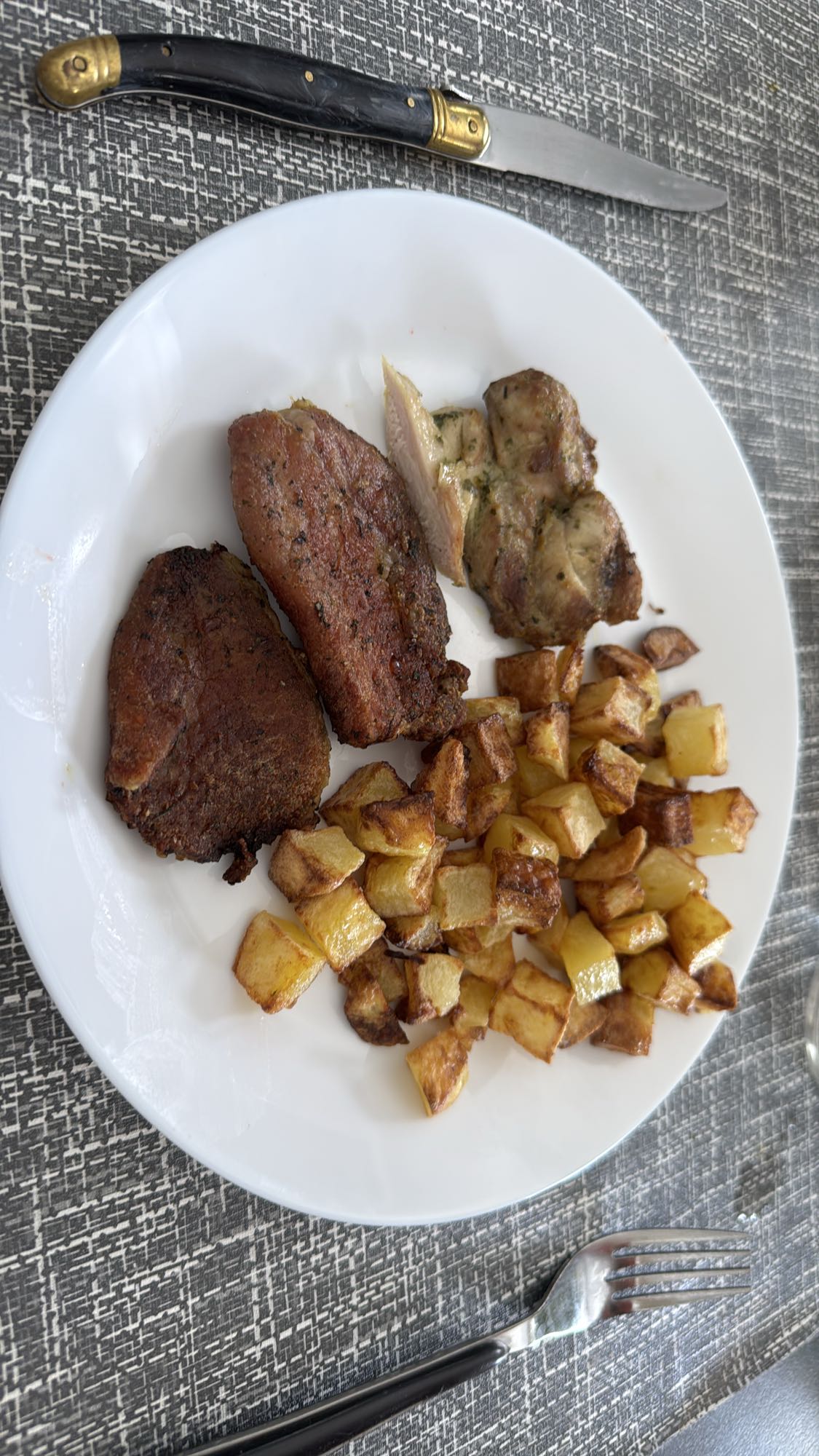 Viande et pommes de terre