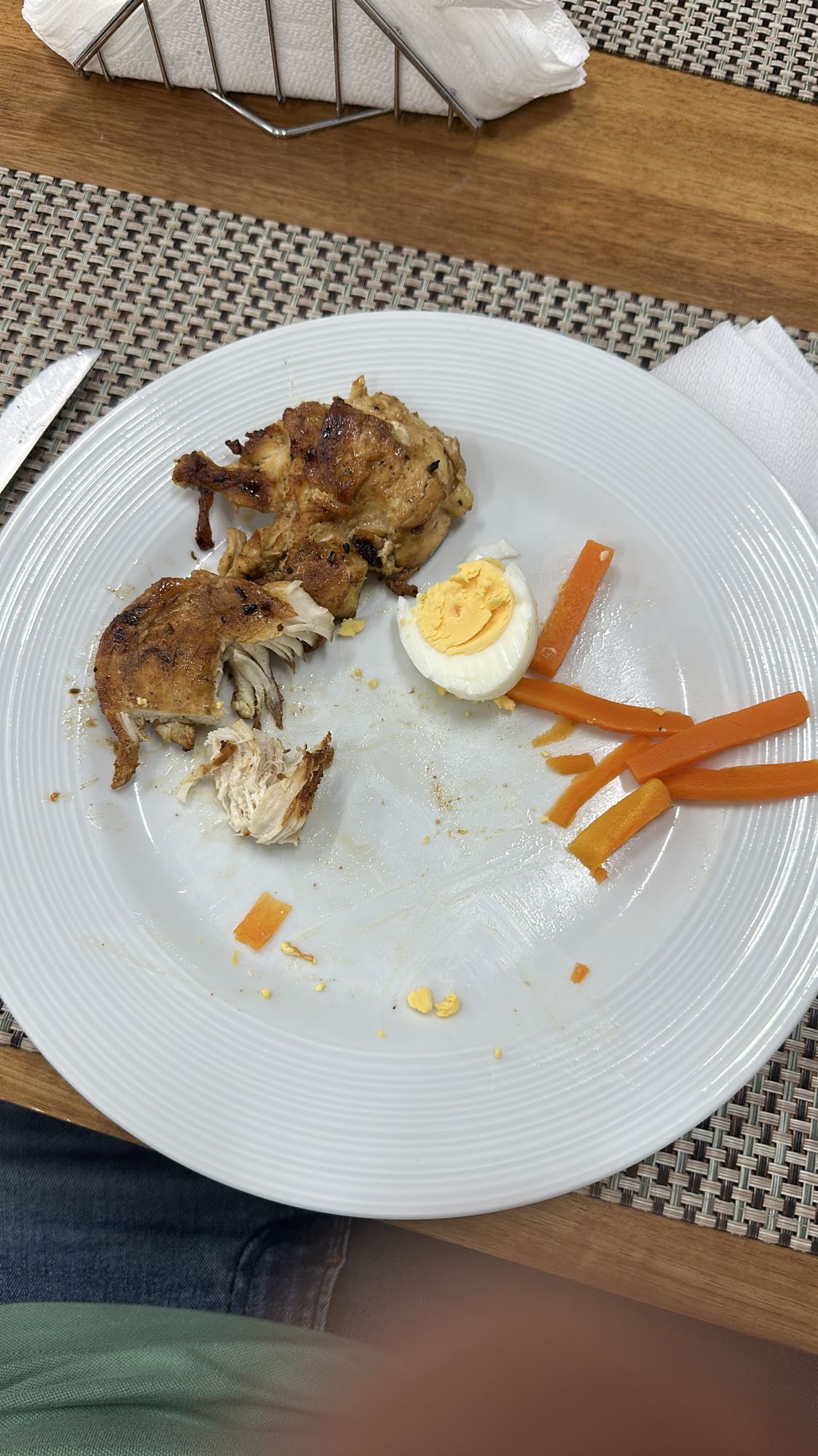 Frango, ovo e cenoura