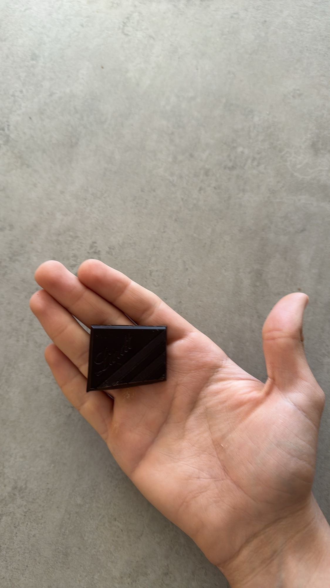 trozo de chocolate negro