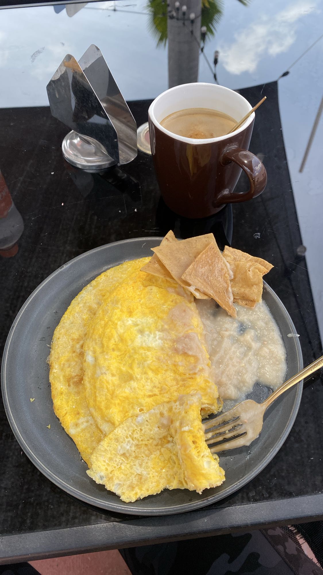 Desayuno con omelette