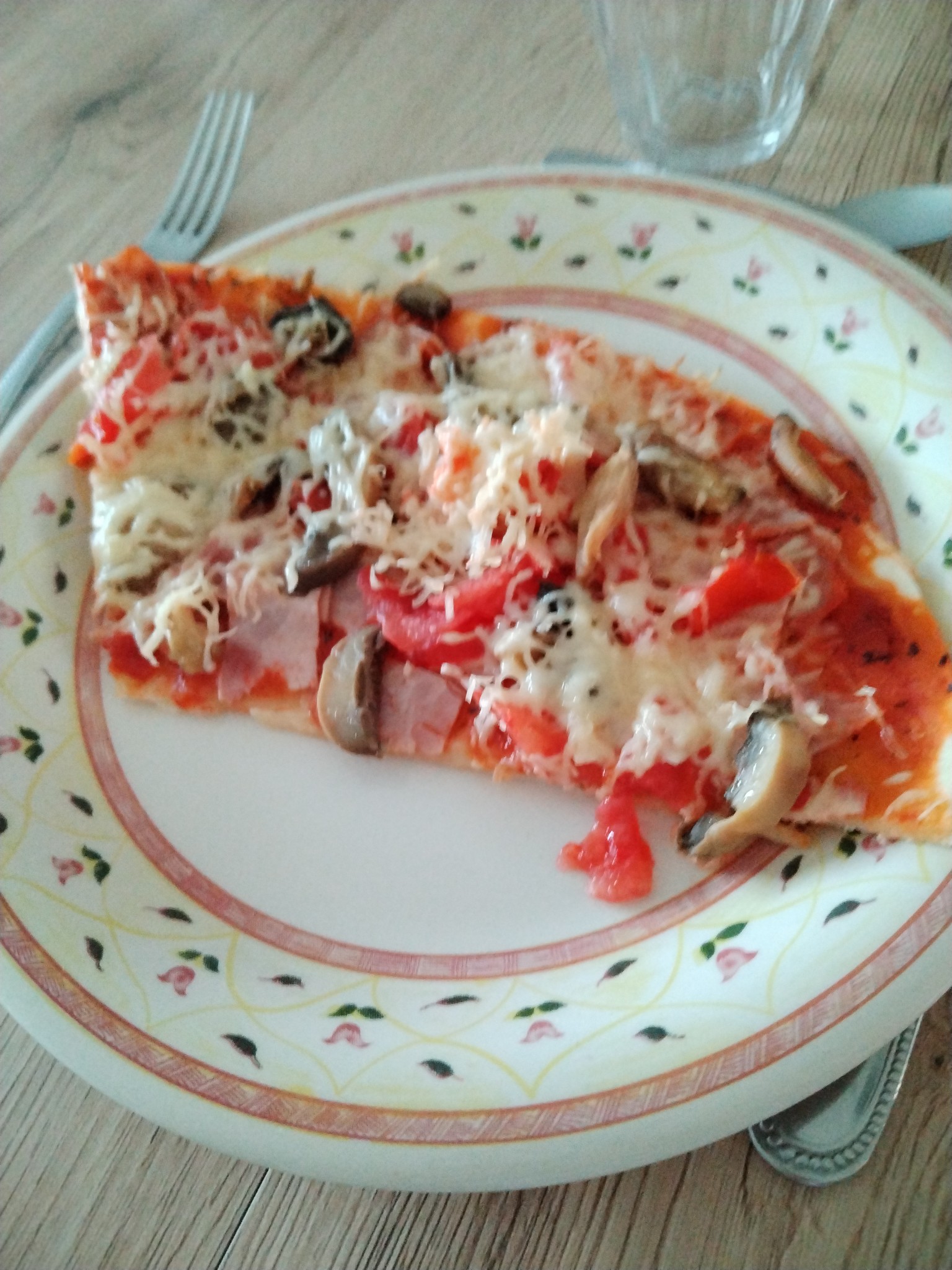 Tranche de pizza maison