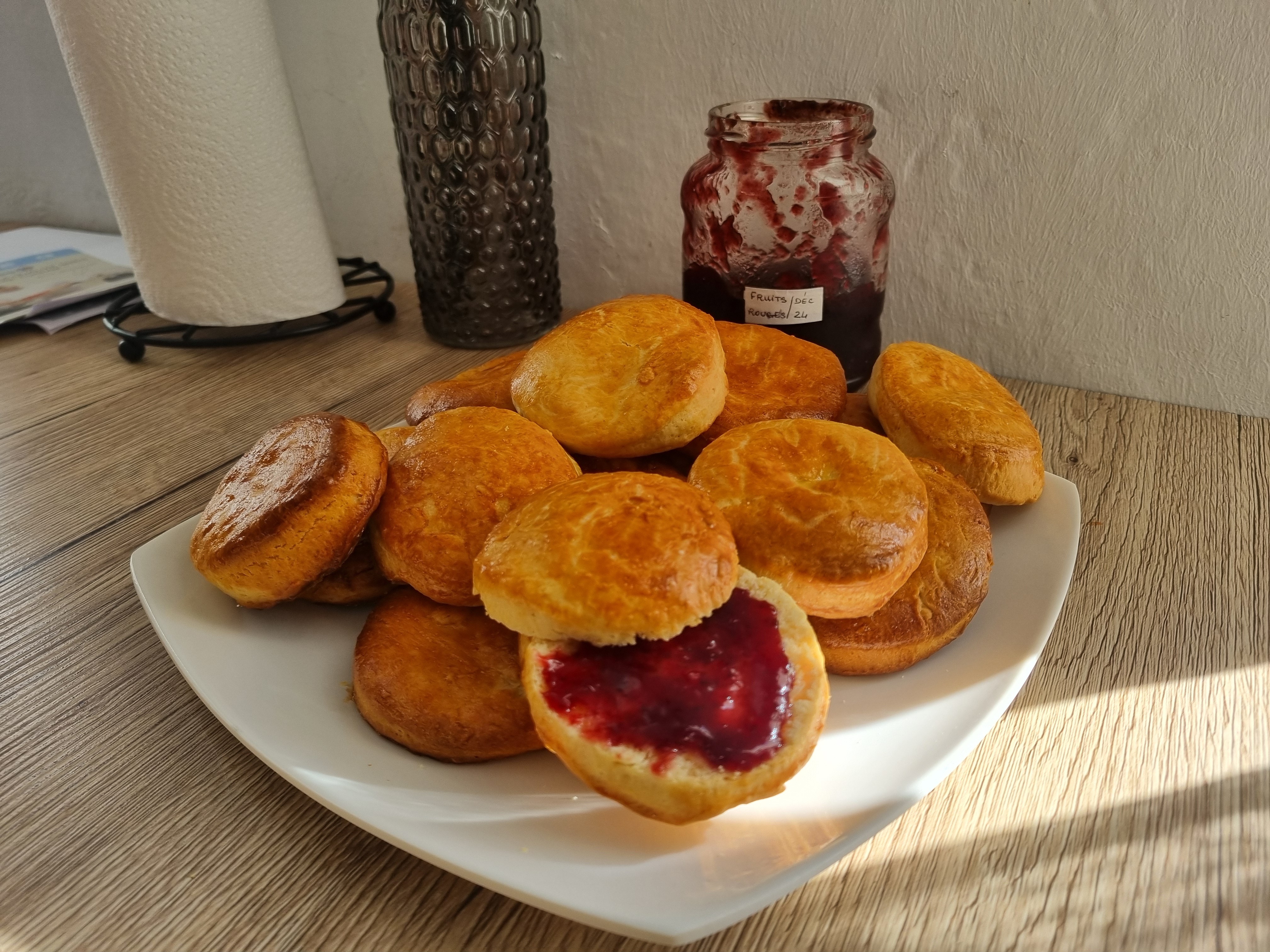 Scones à la confiture