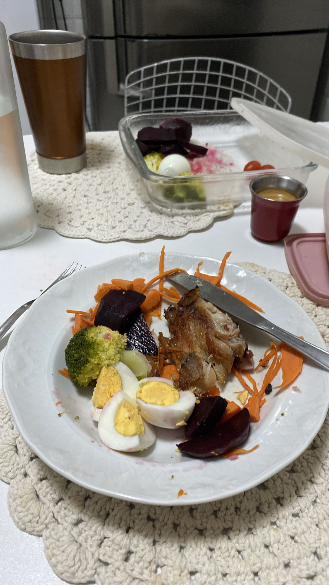 Prato com frango e legumes