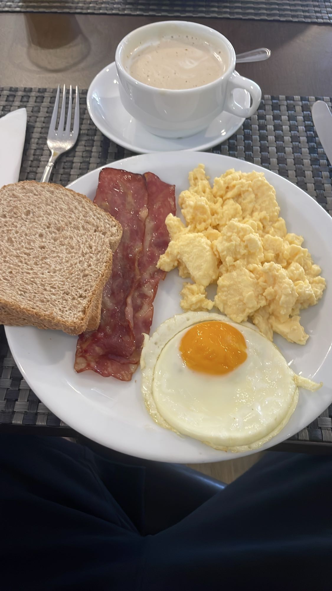 Petit-déjeuner classique