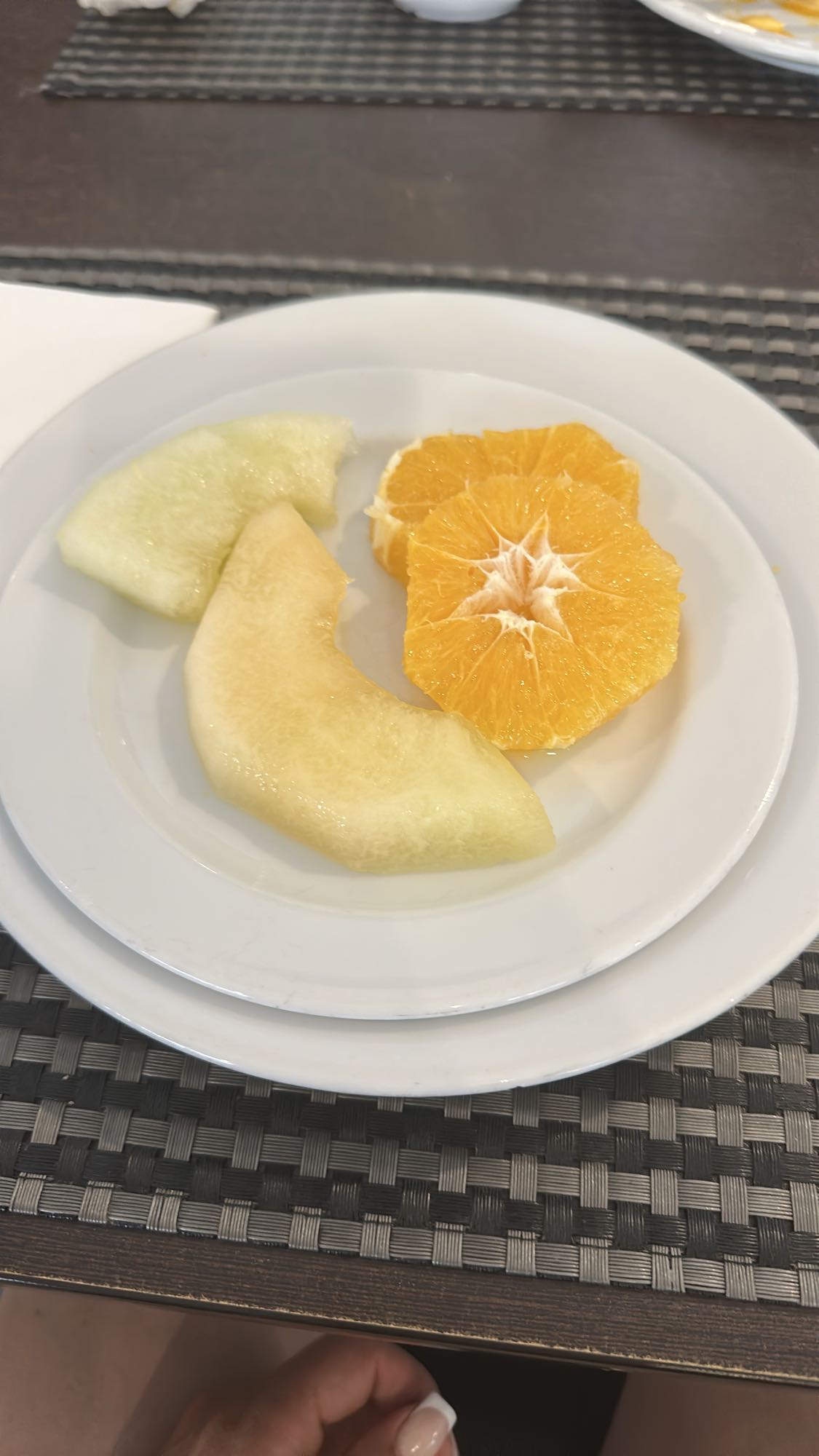 Assiette de fruits frais