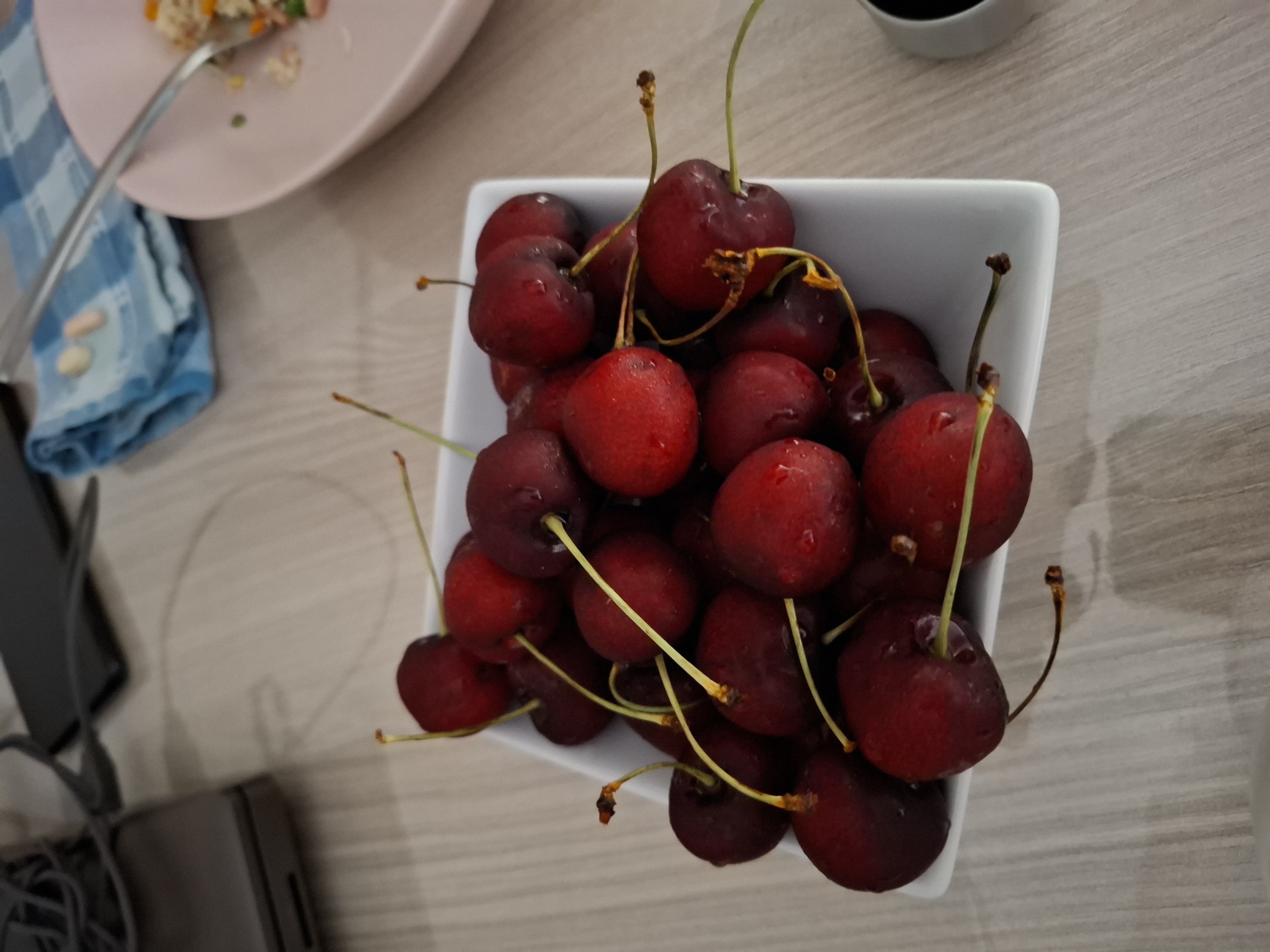 Cerezas frescas