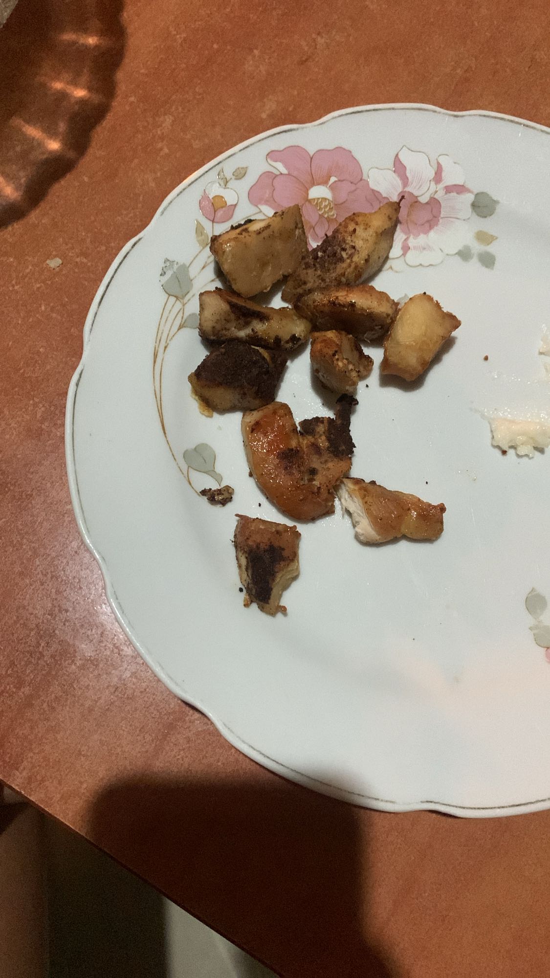 Grilled chicken pieces