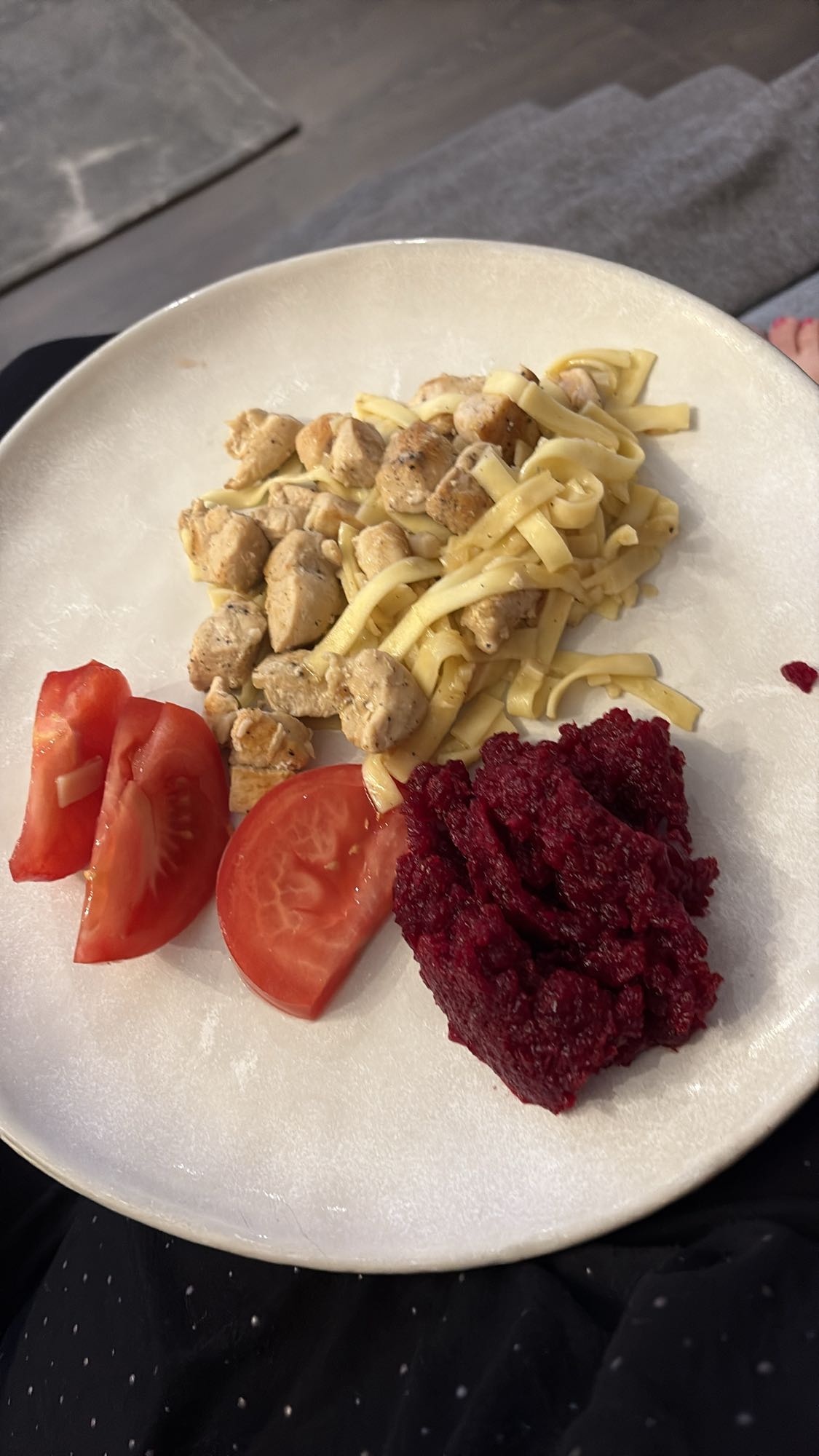 Chicken pasta with beetroot
