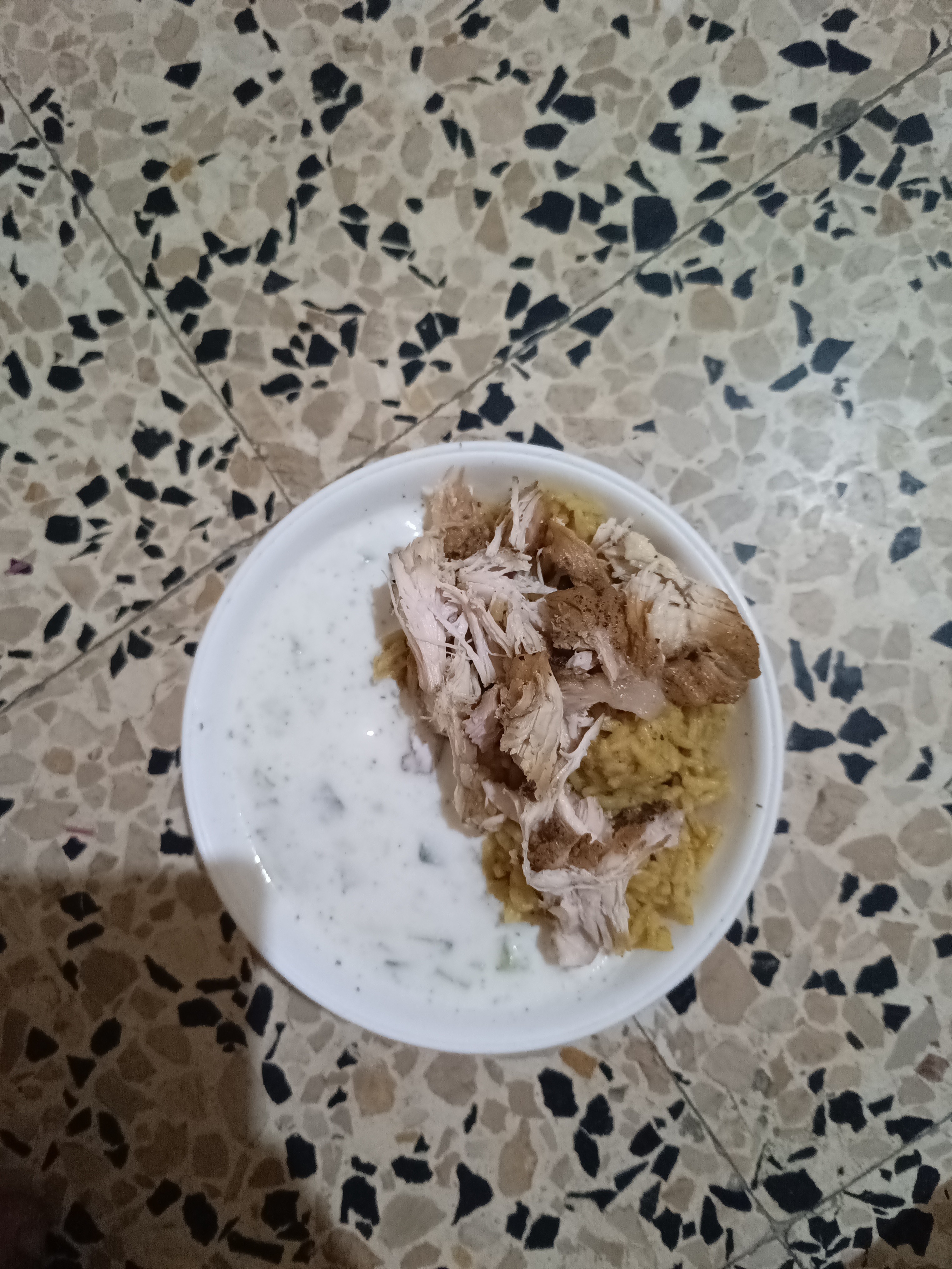 Chicken rice with yogurt