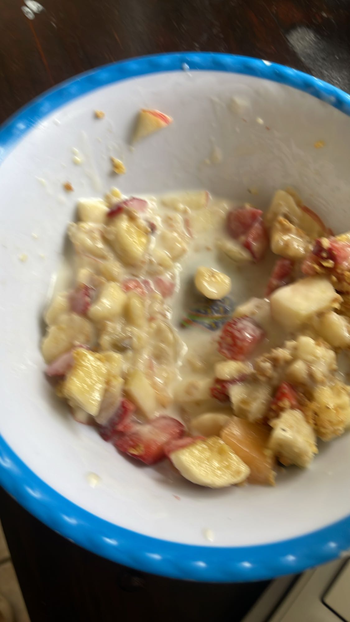 ensalada de frutas con leche