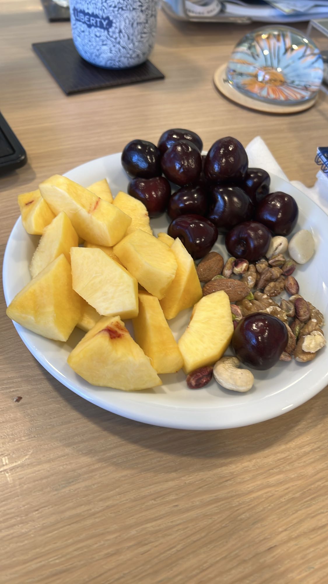 Φρούτα και ξηροί καρποί