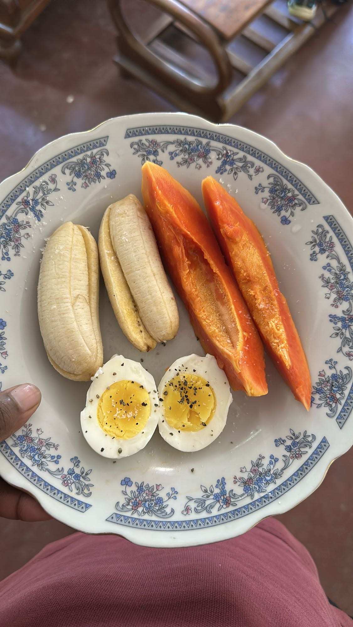 Egg, banana & papaya plate