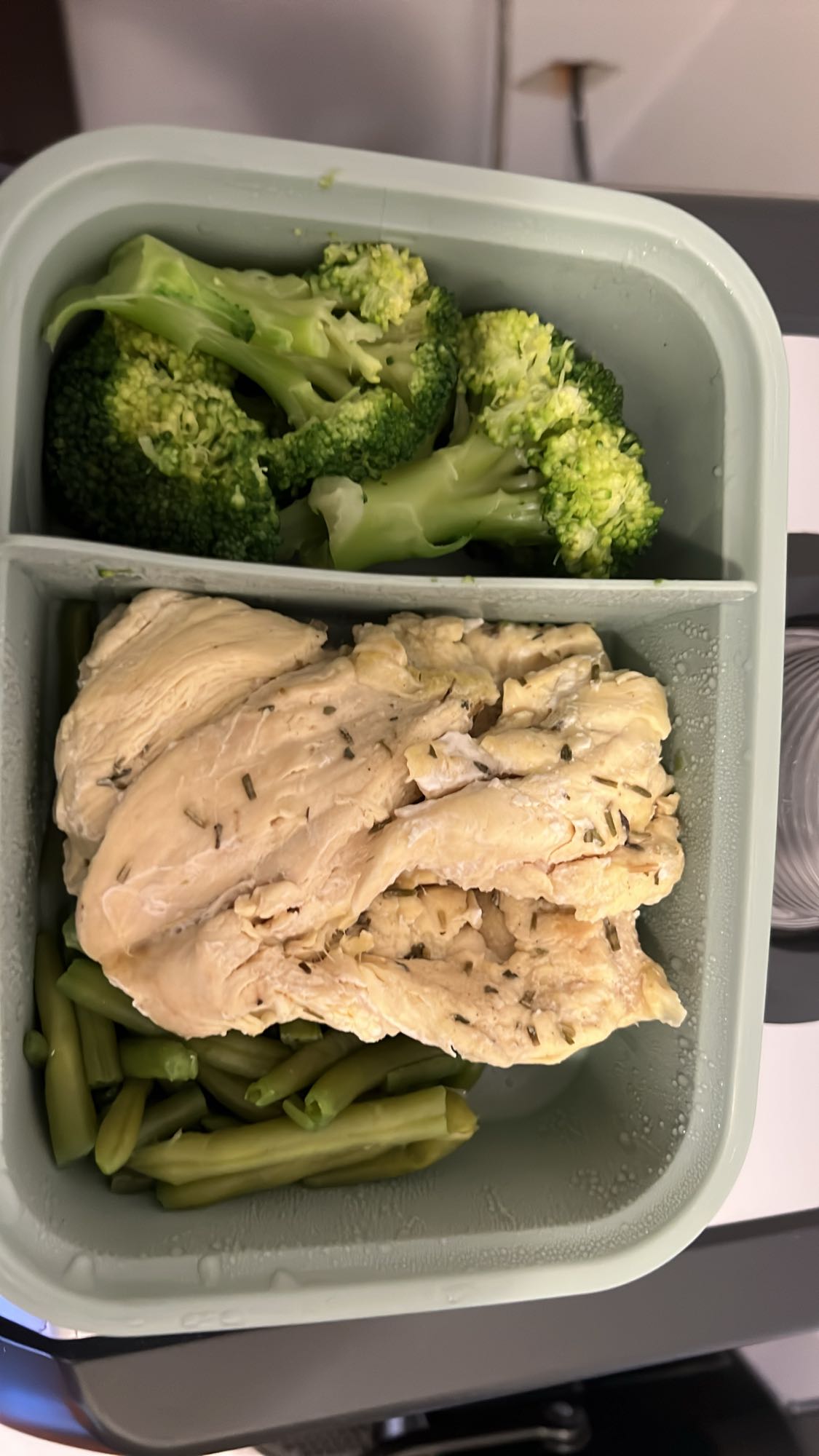 Tavuklu Sebze Kutusu