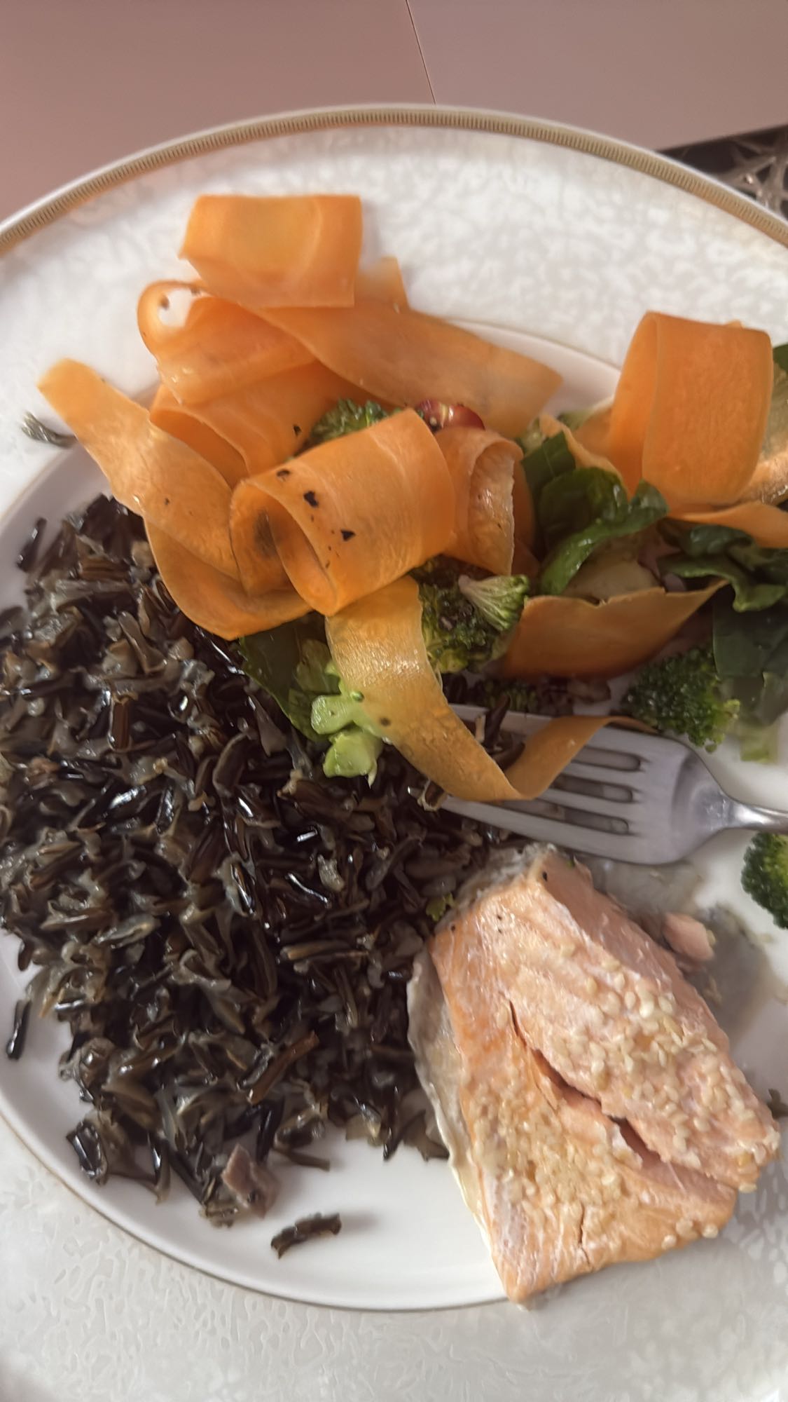 лосось с диким рисом