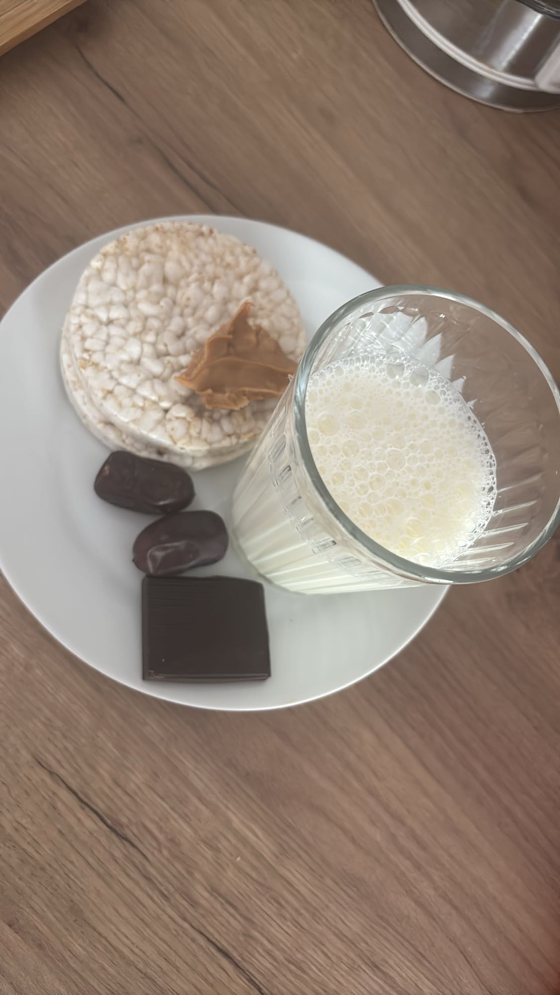 Rice cakes with milk