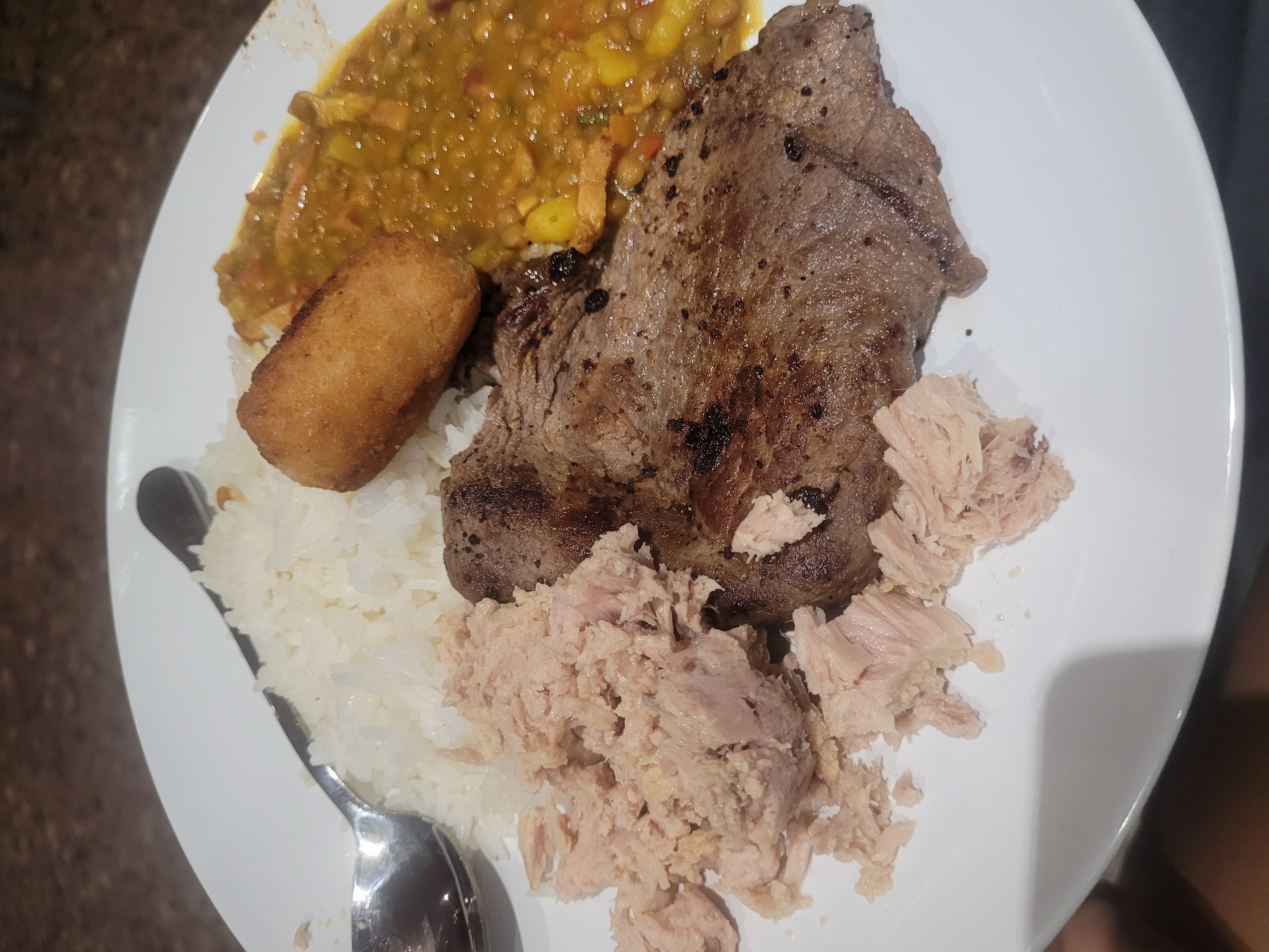 Plato mixto con carne