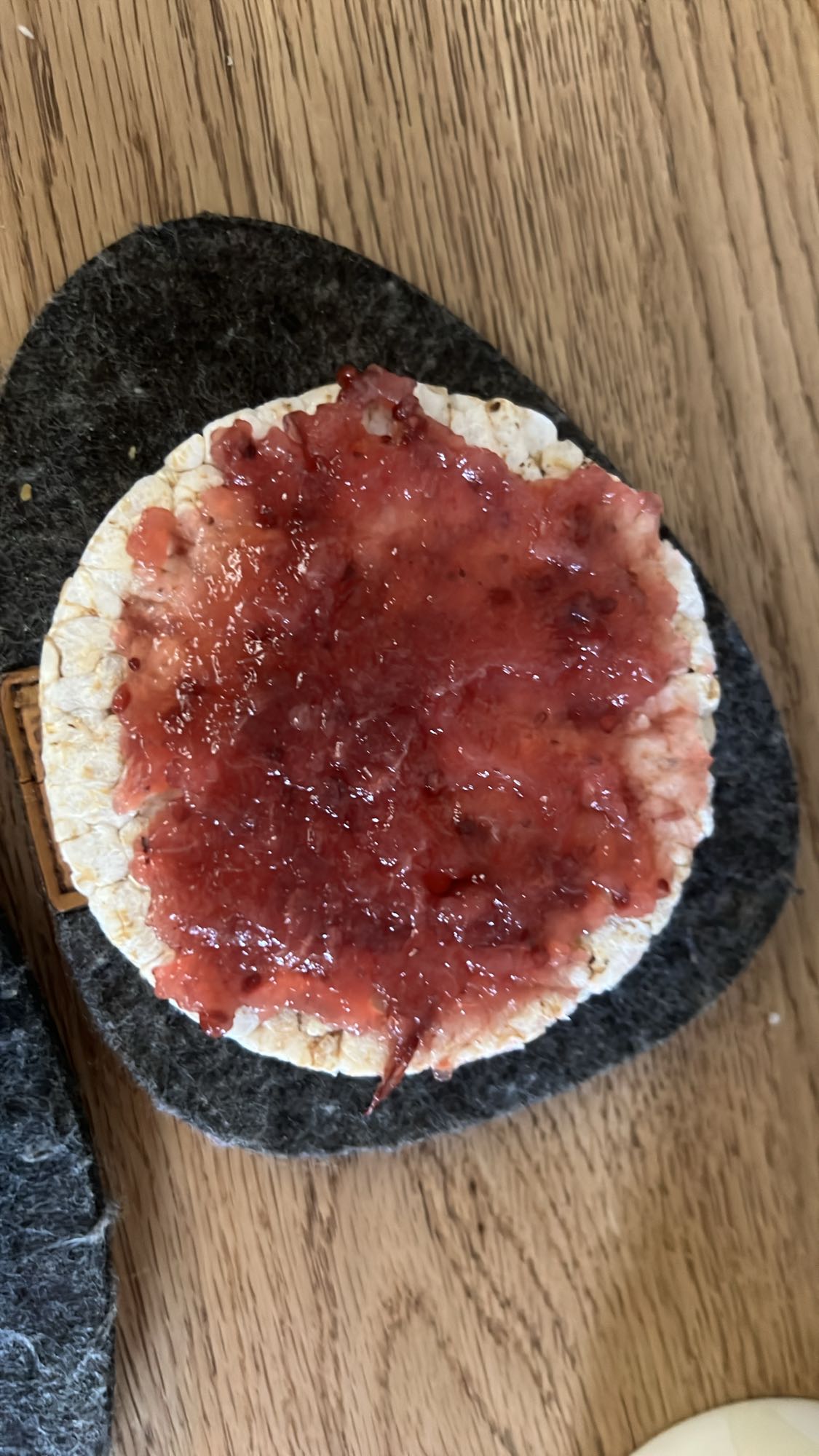 Risbrød med syltetøy