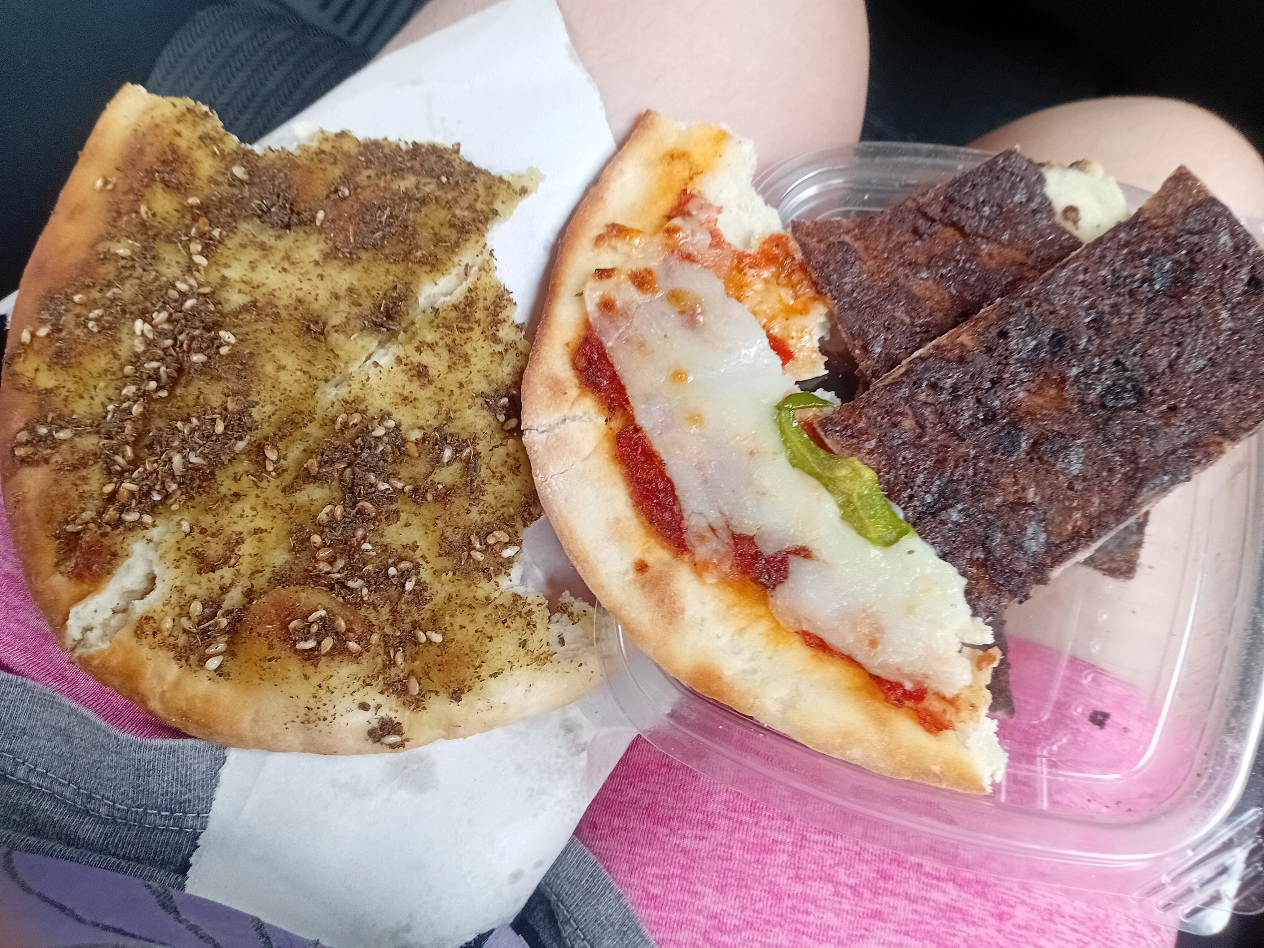 Mixed Flatbreads & Pizza