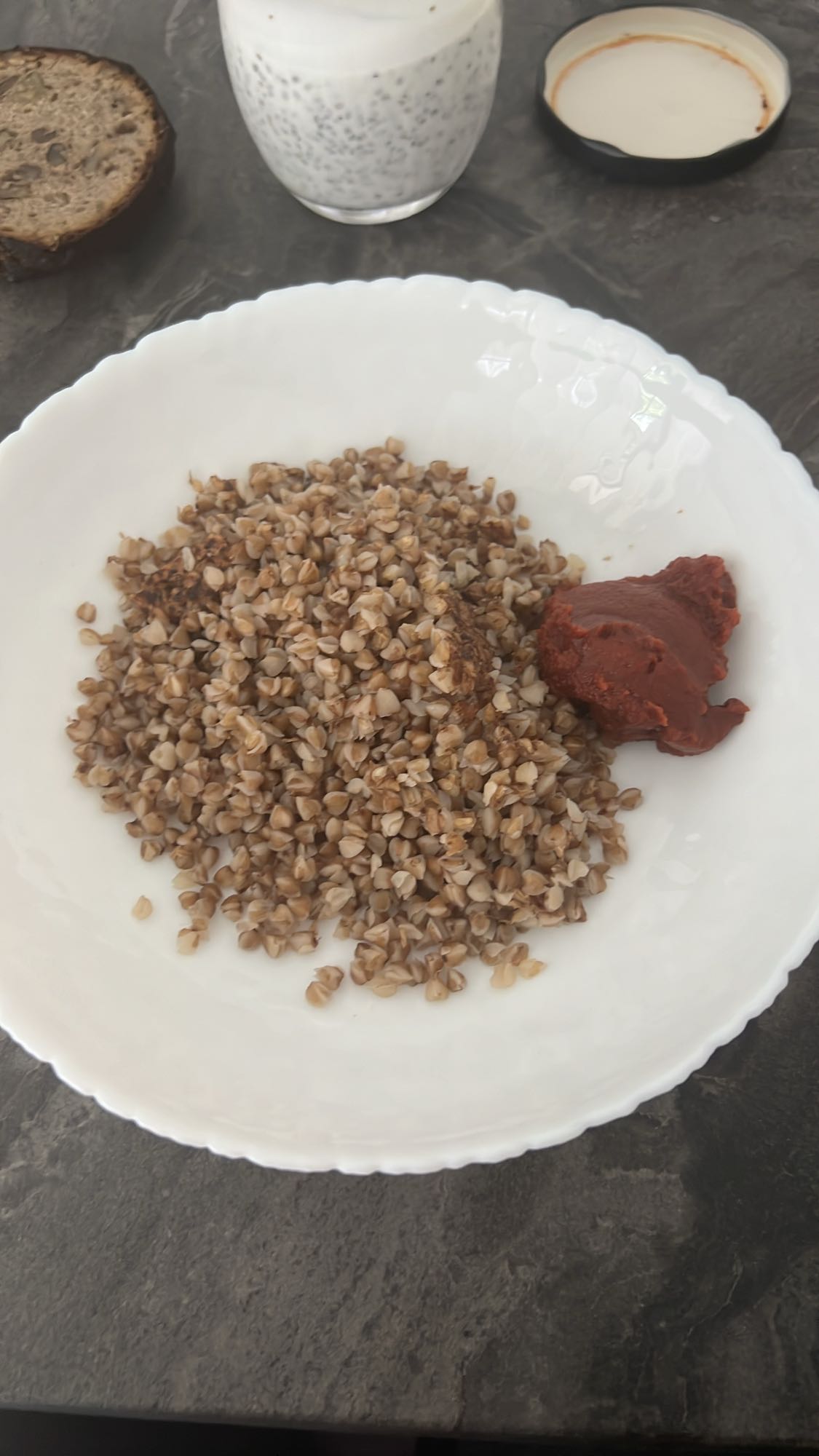 հնդկացորեն թթվասերով