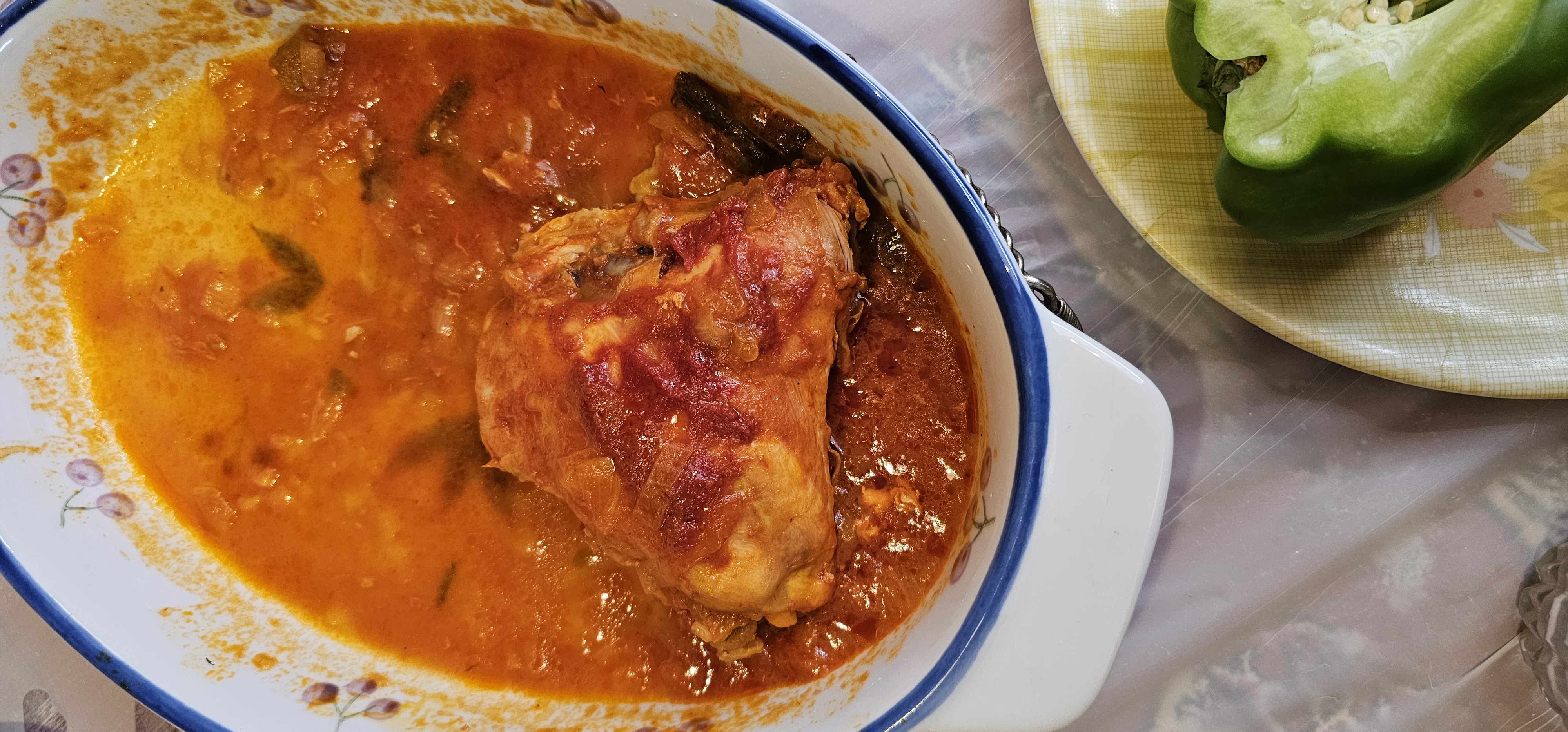 Chicken stew with pepper