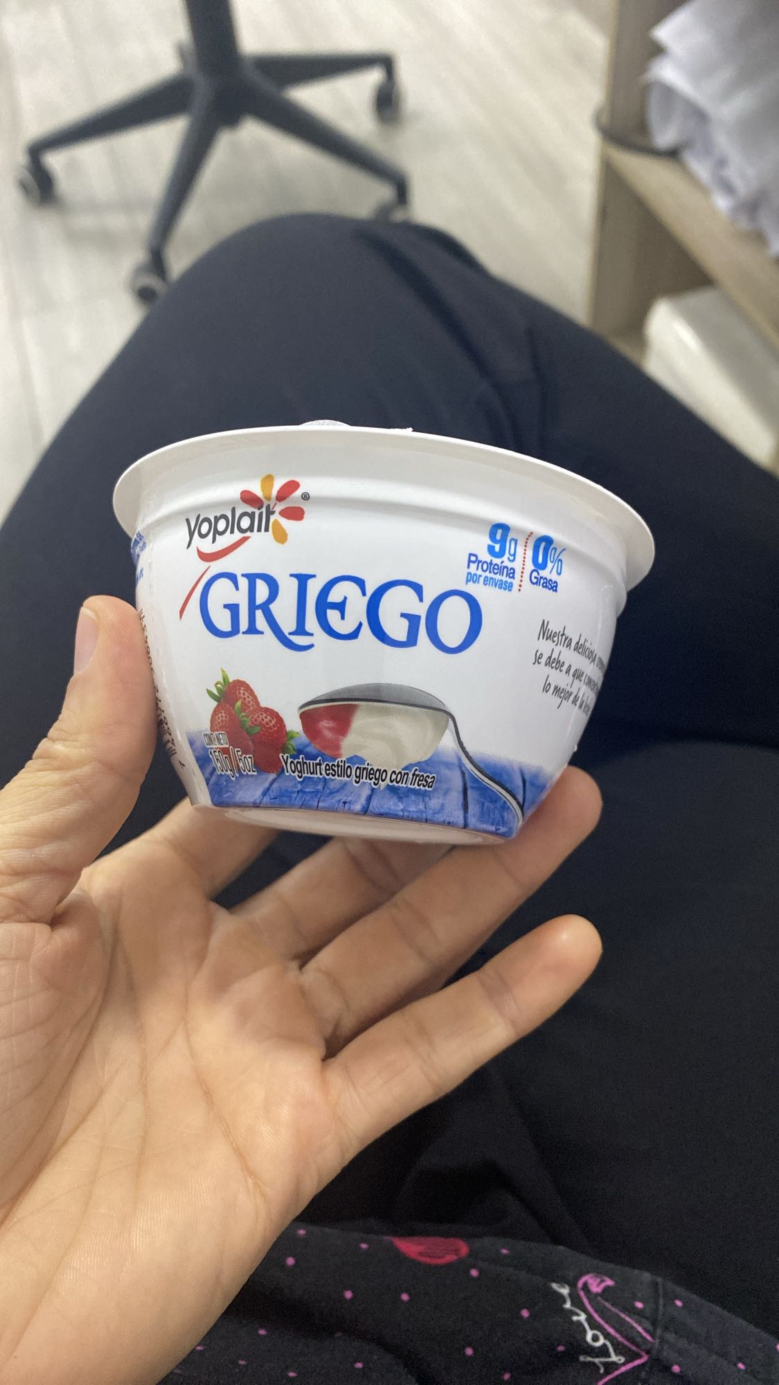 yogur griego con fresa