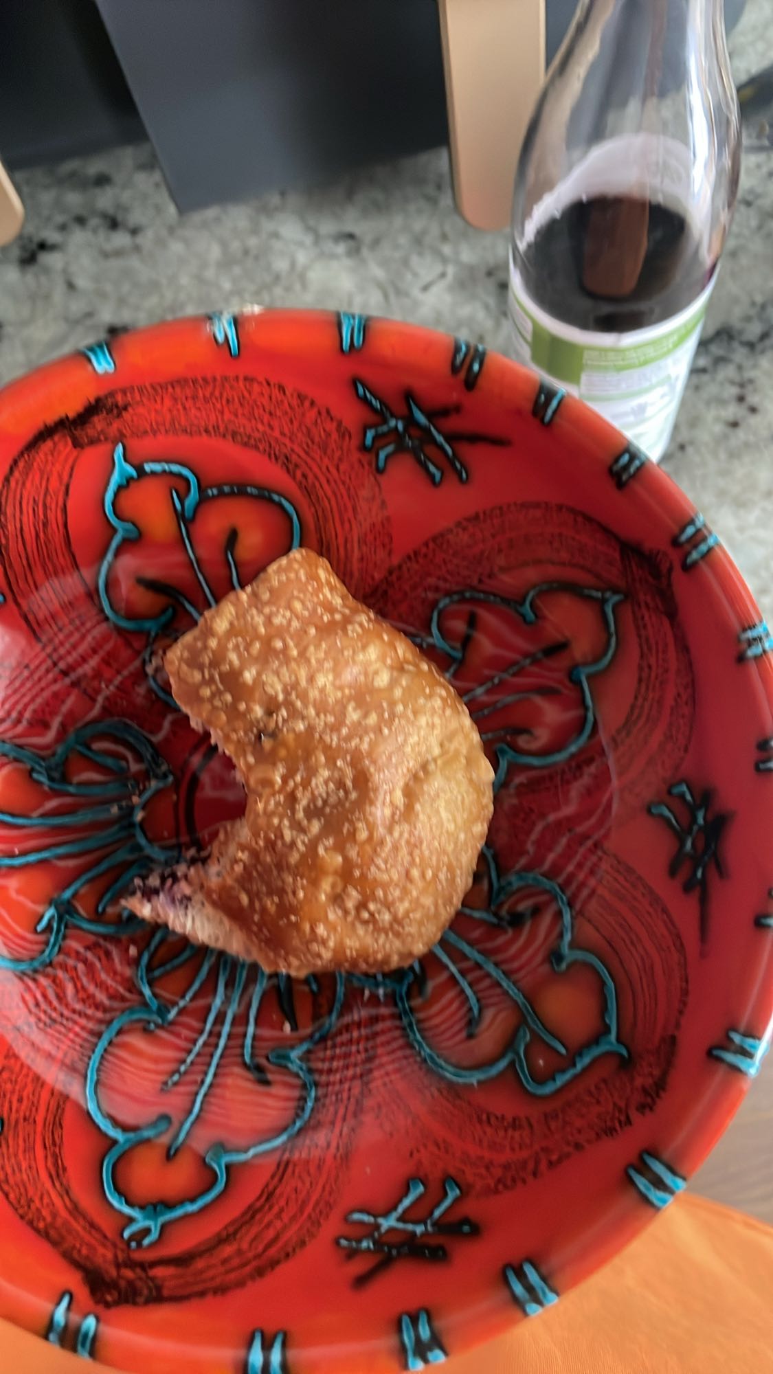 smażony pieróg z owocami