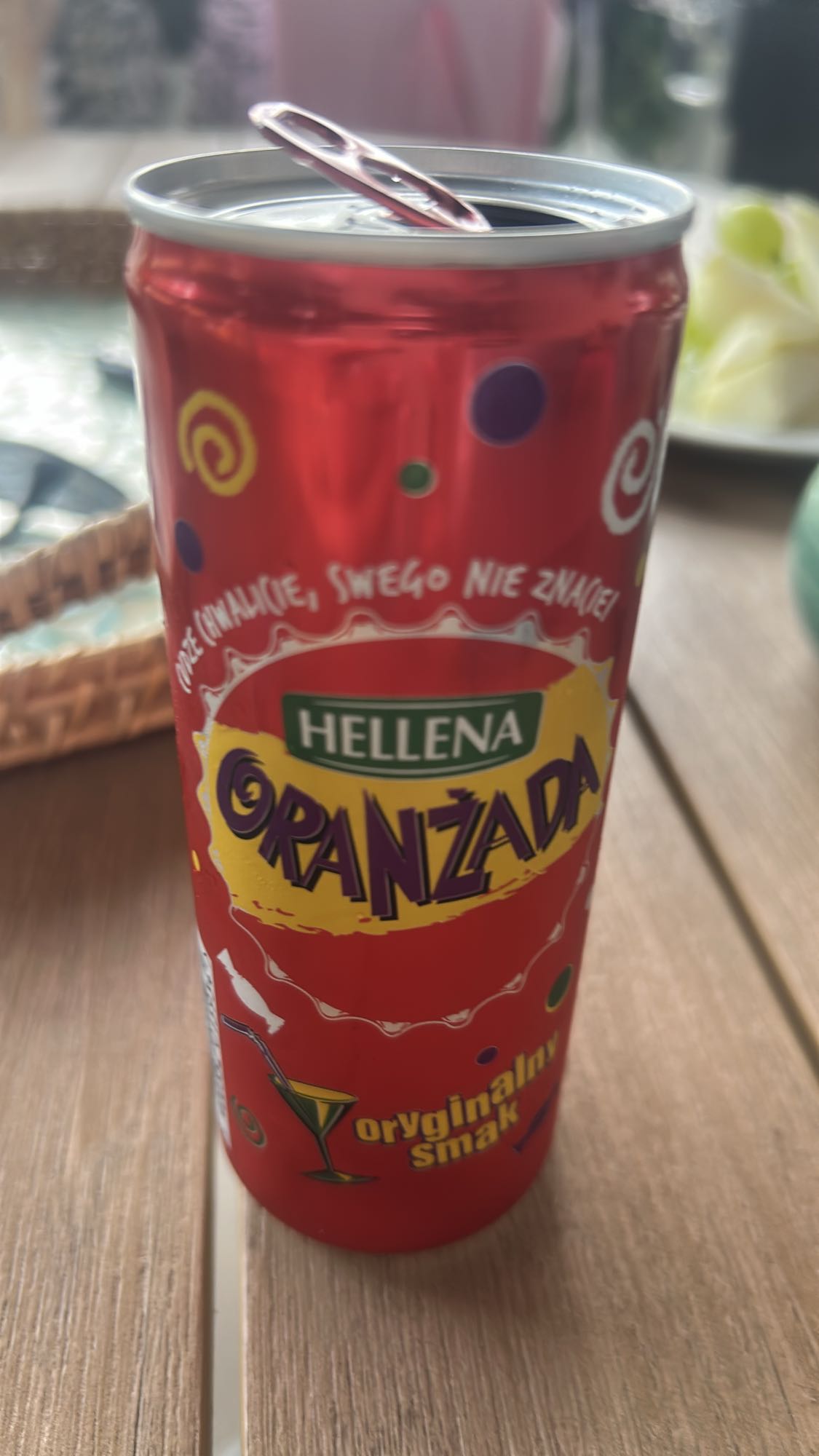 Oranżada Hellena puszka