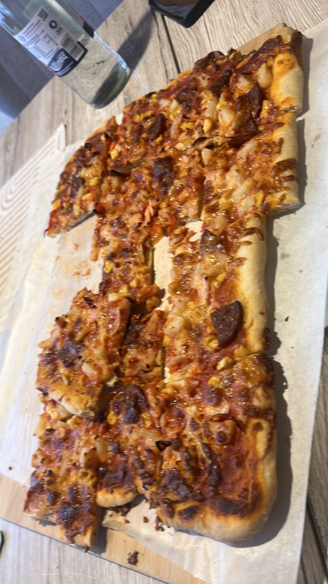 Hausgemachte Pizza