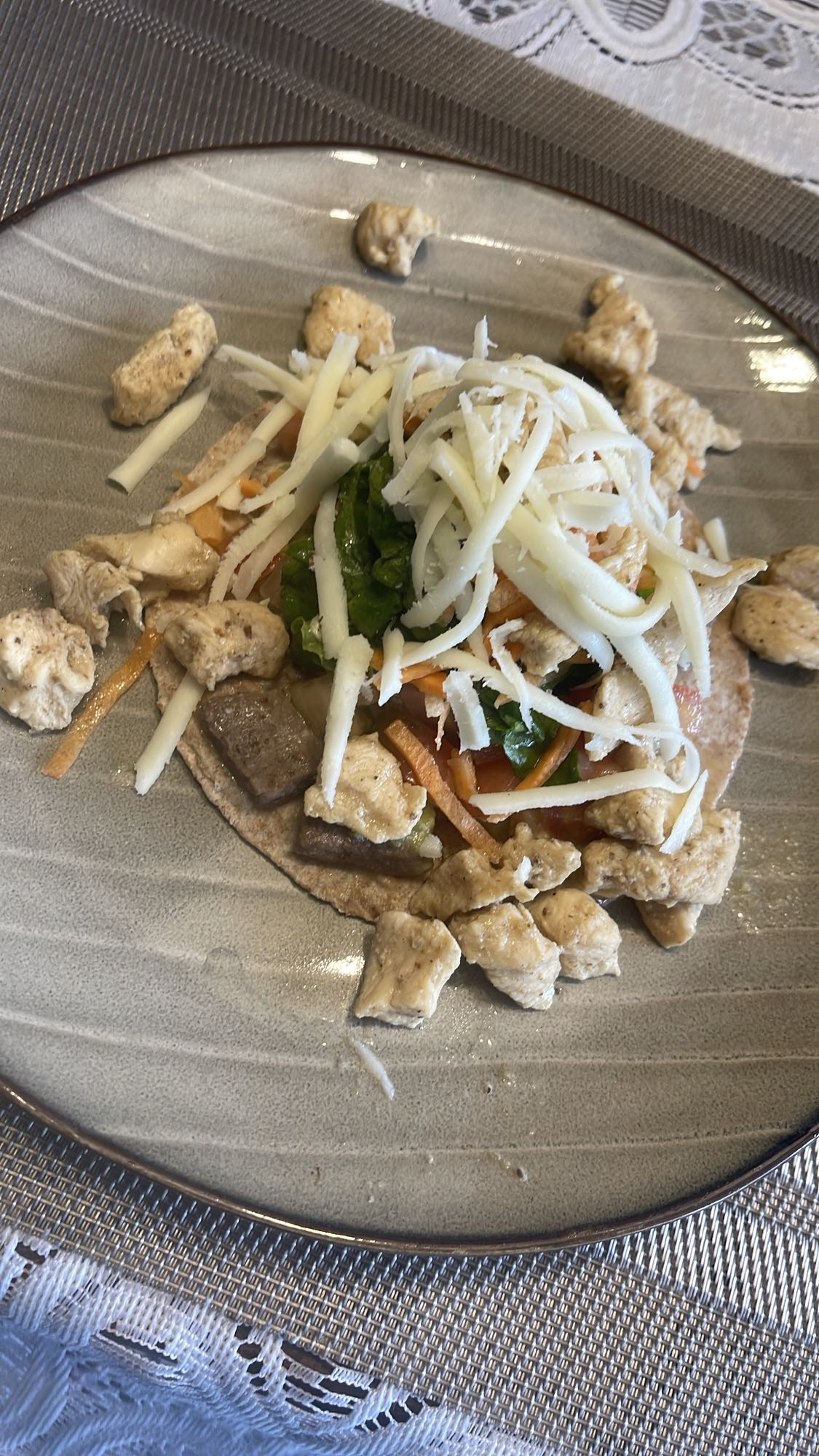 Tortilla de pollo y verduras