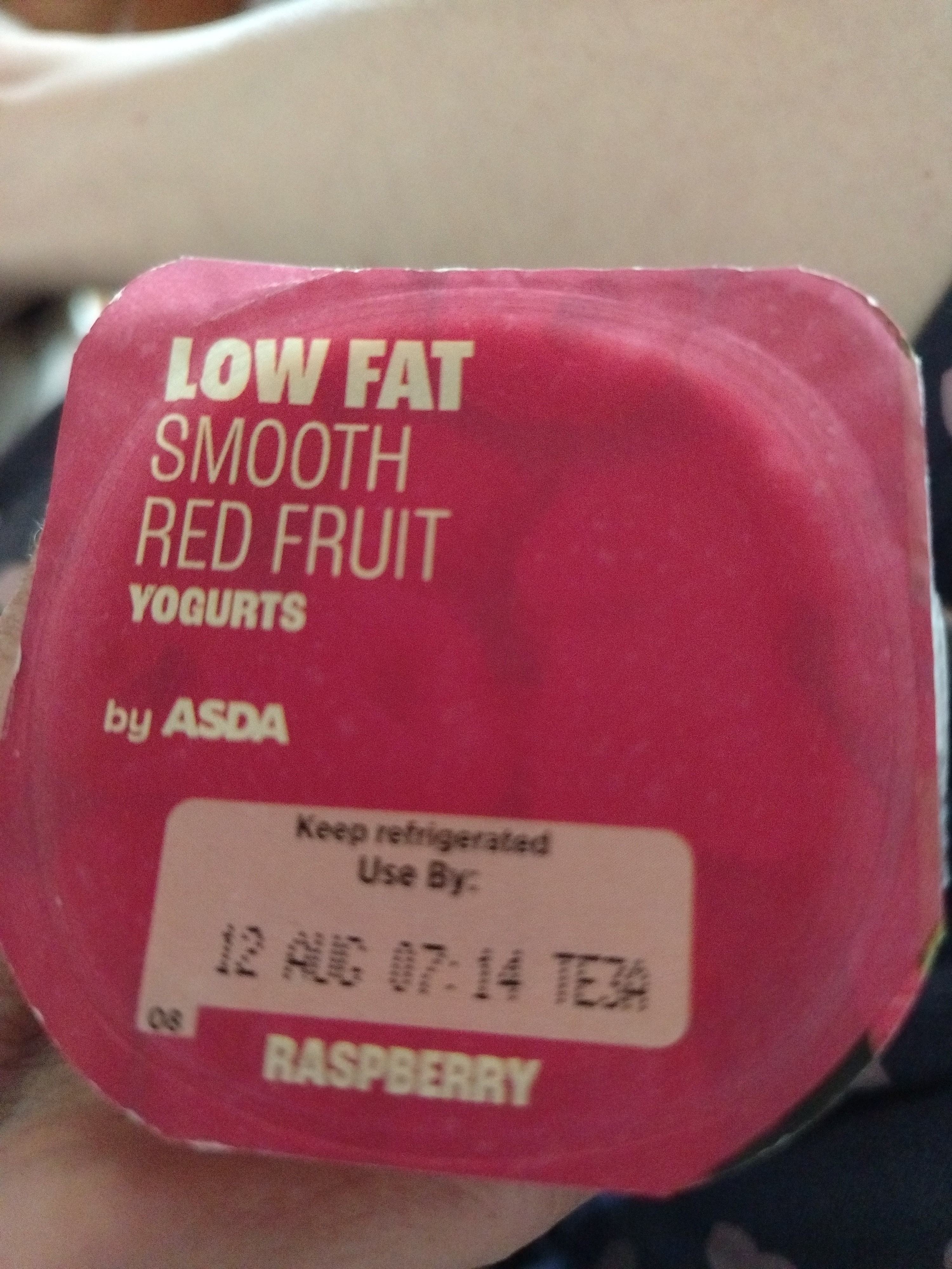 Low Fat Raspberry Yogurt