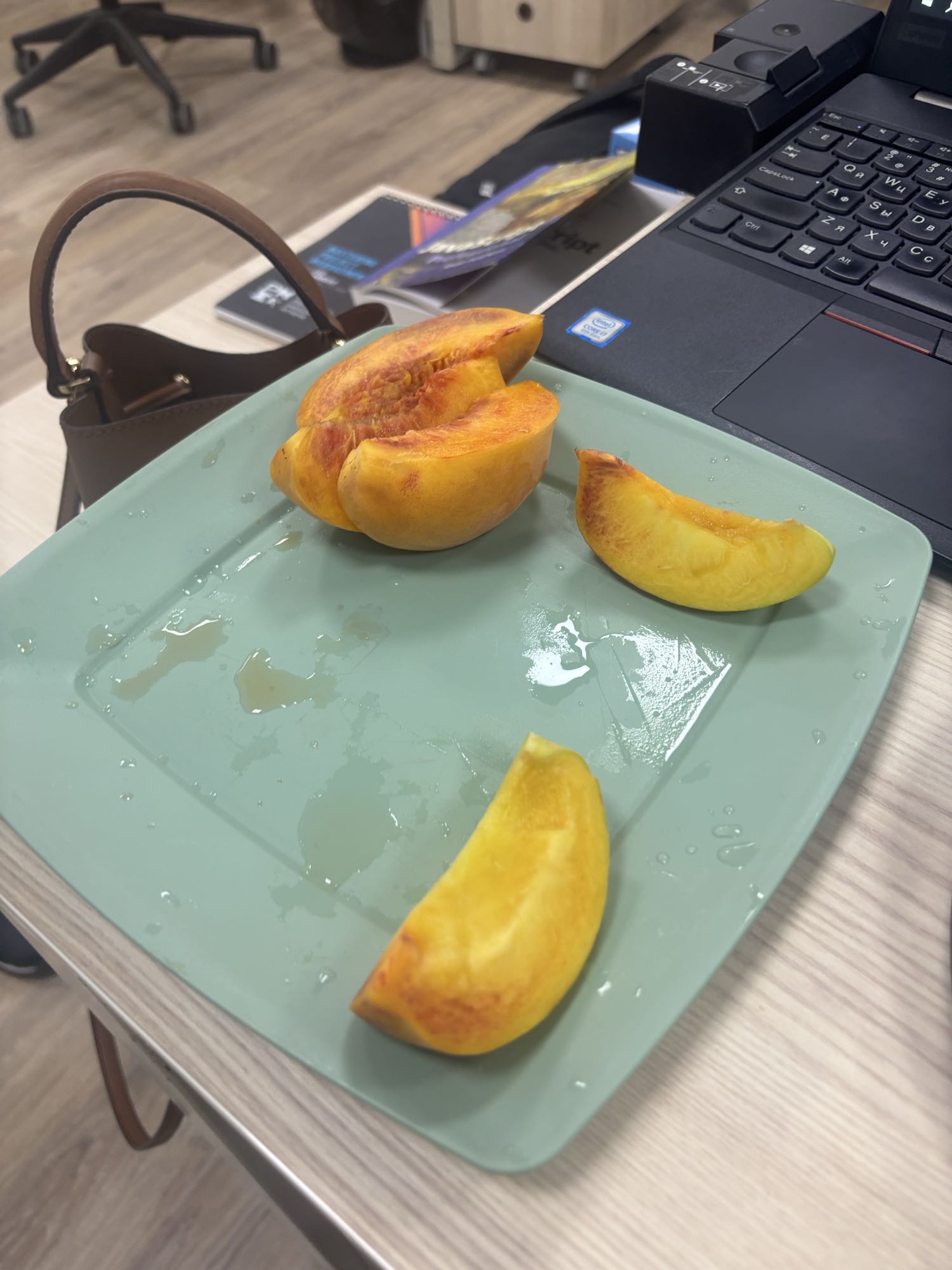 Sliced Peach Snack