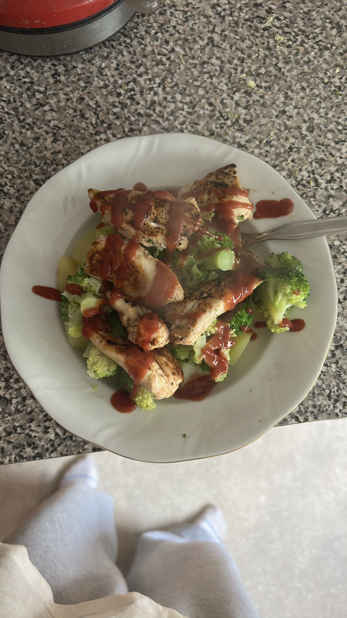 Gegrilltes Hähnchen mit Brokkoli