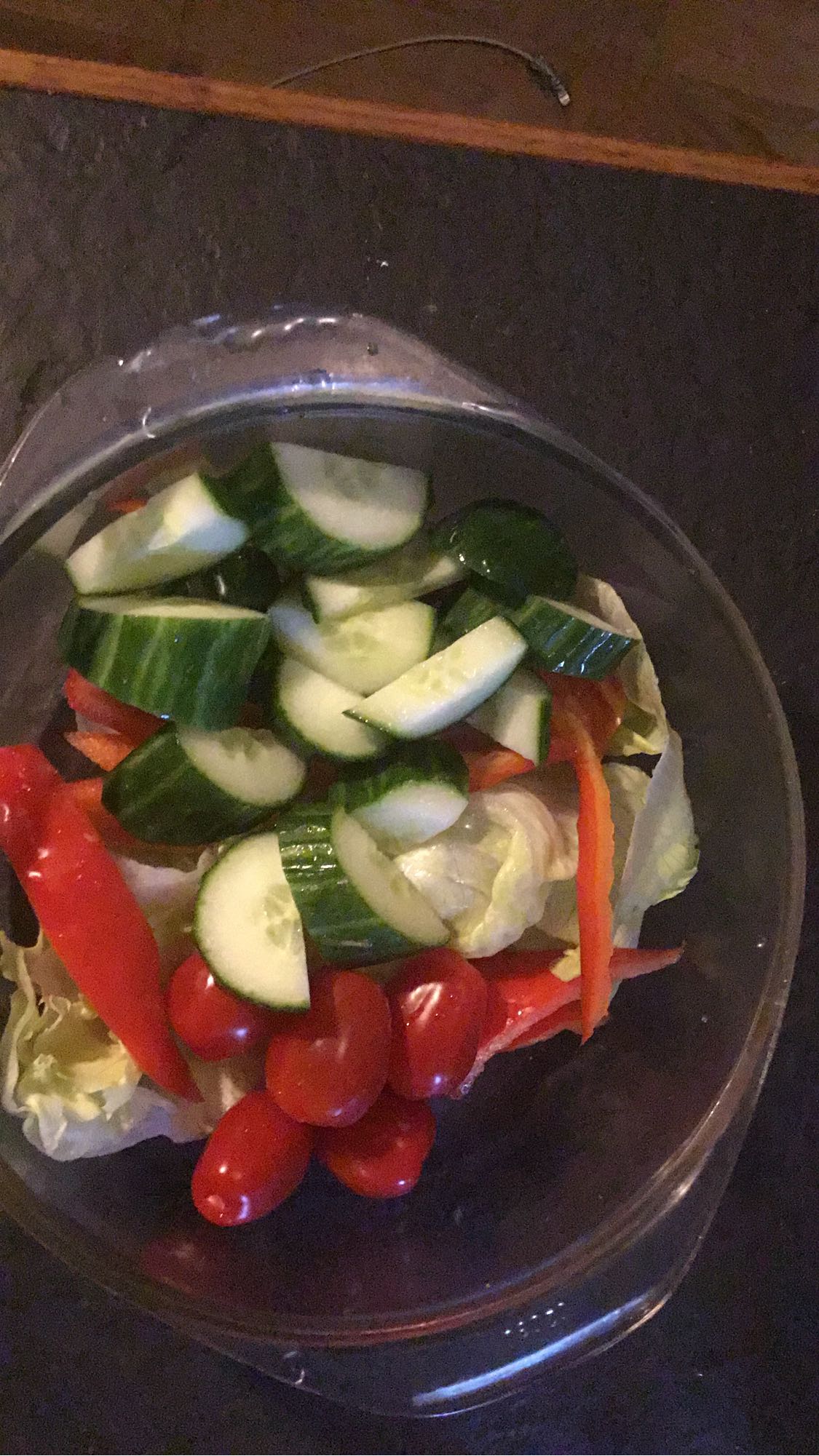 Grönsallad med grönsaker