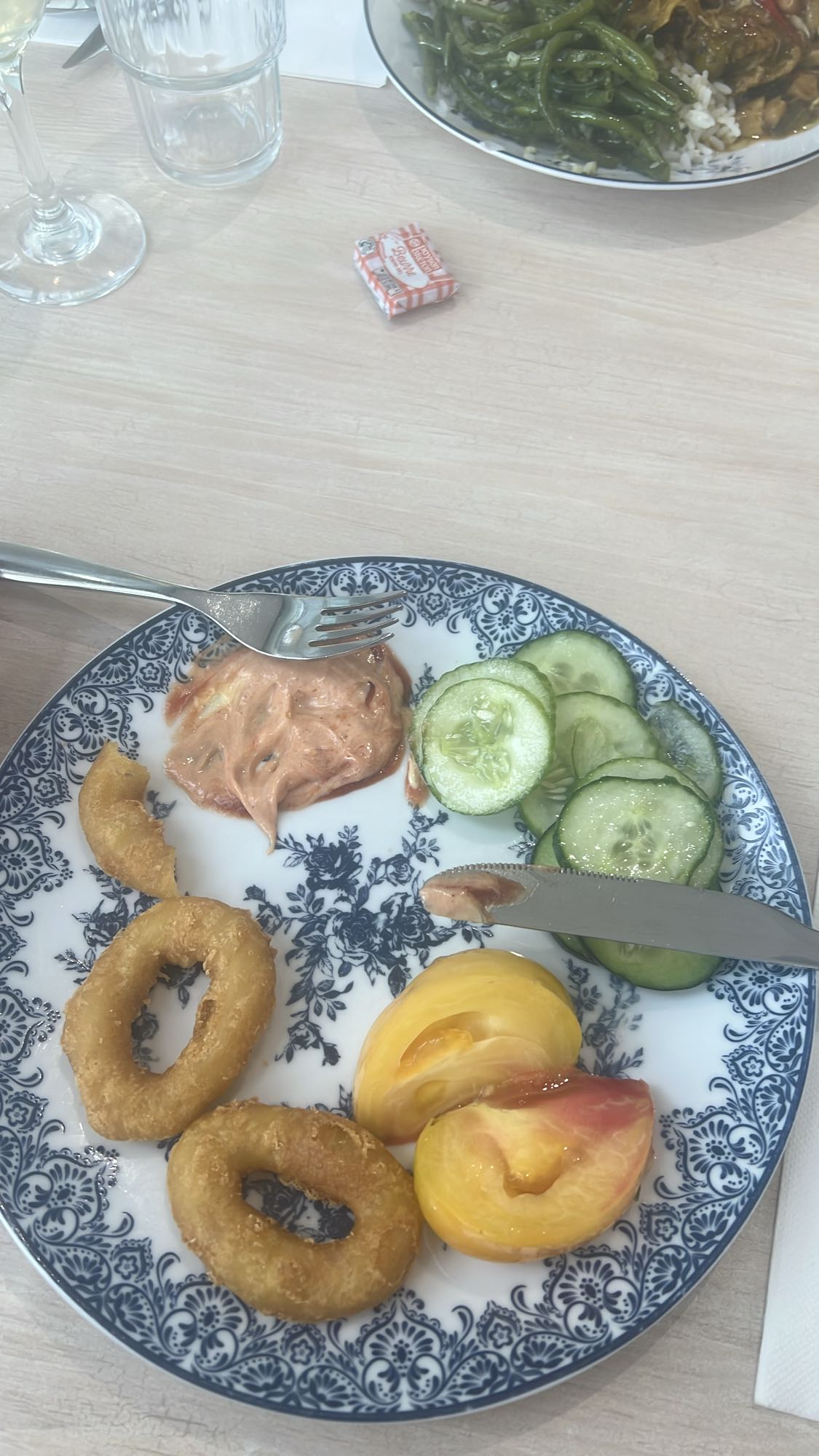 Calamares met salade