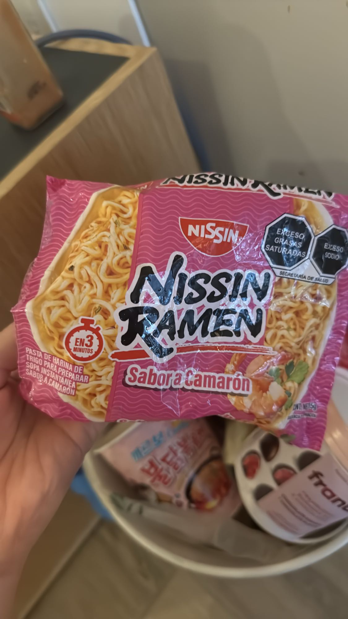 Рамен с креветками и добавками