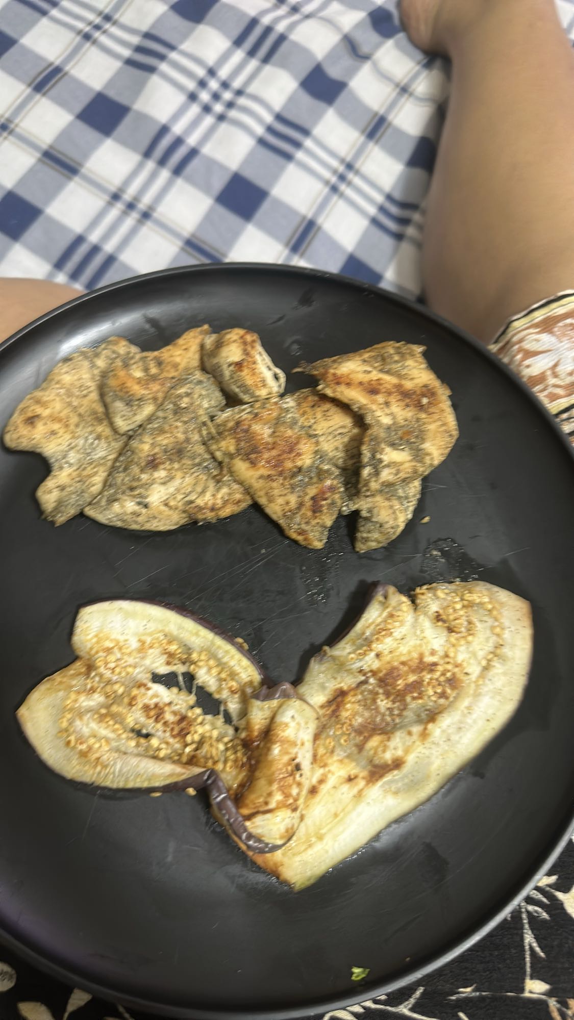 Pollo y berenjena asados