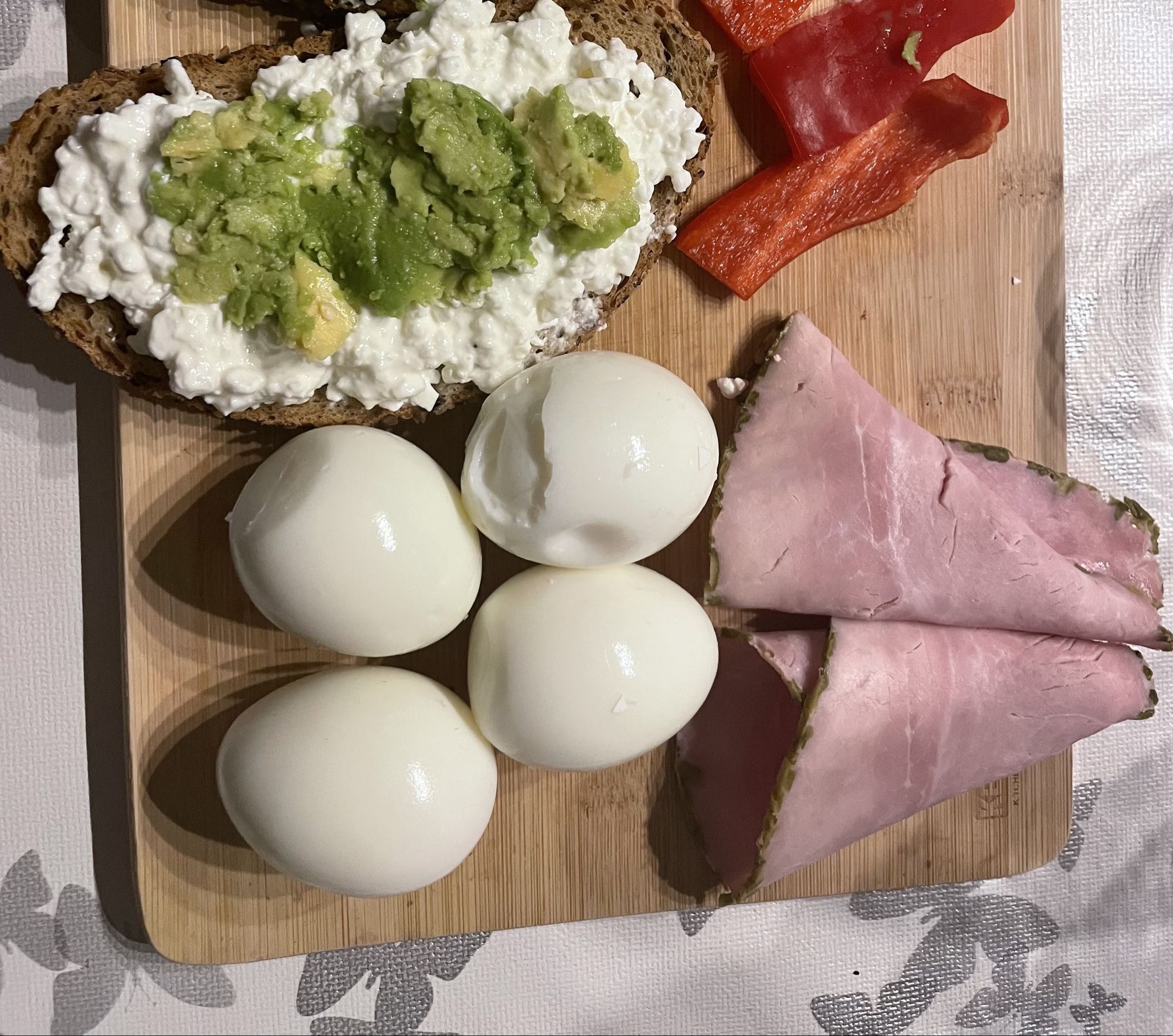 Ei-Hüttenkäse-Toast