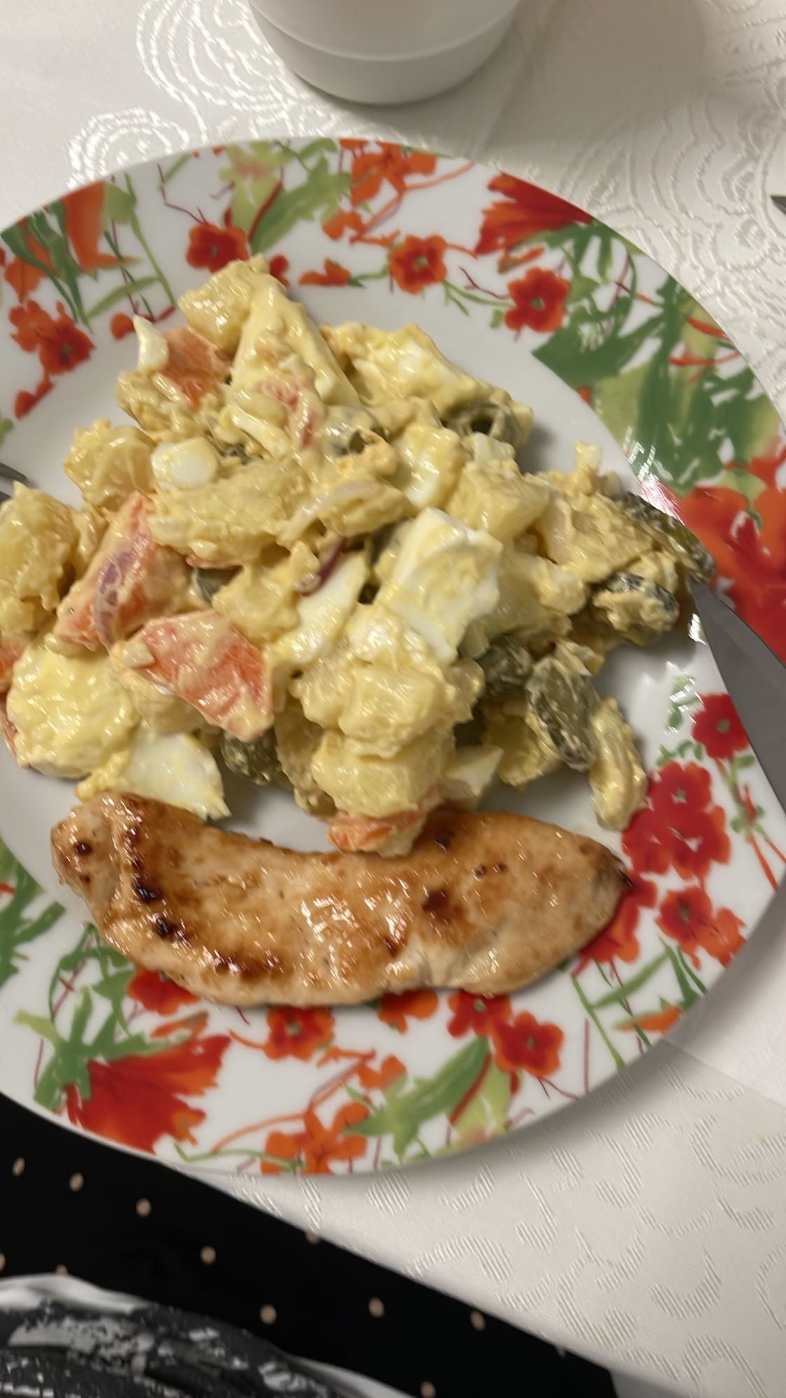 Salată boeuf cu pui