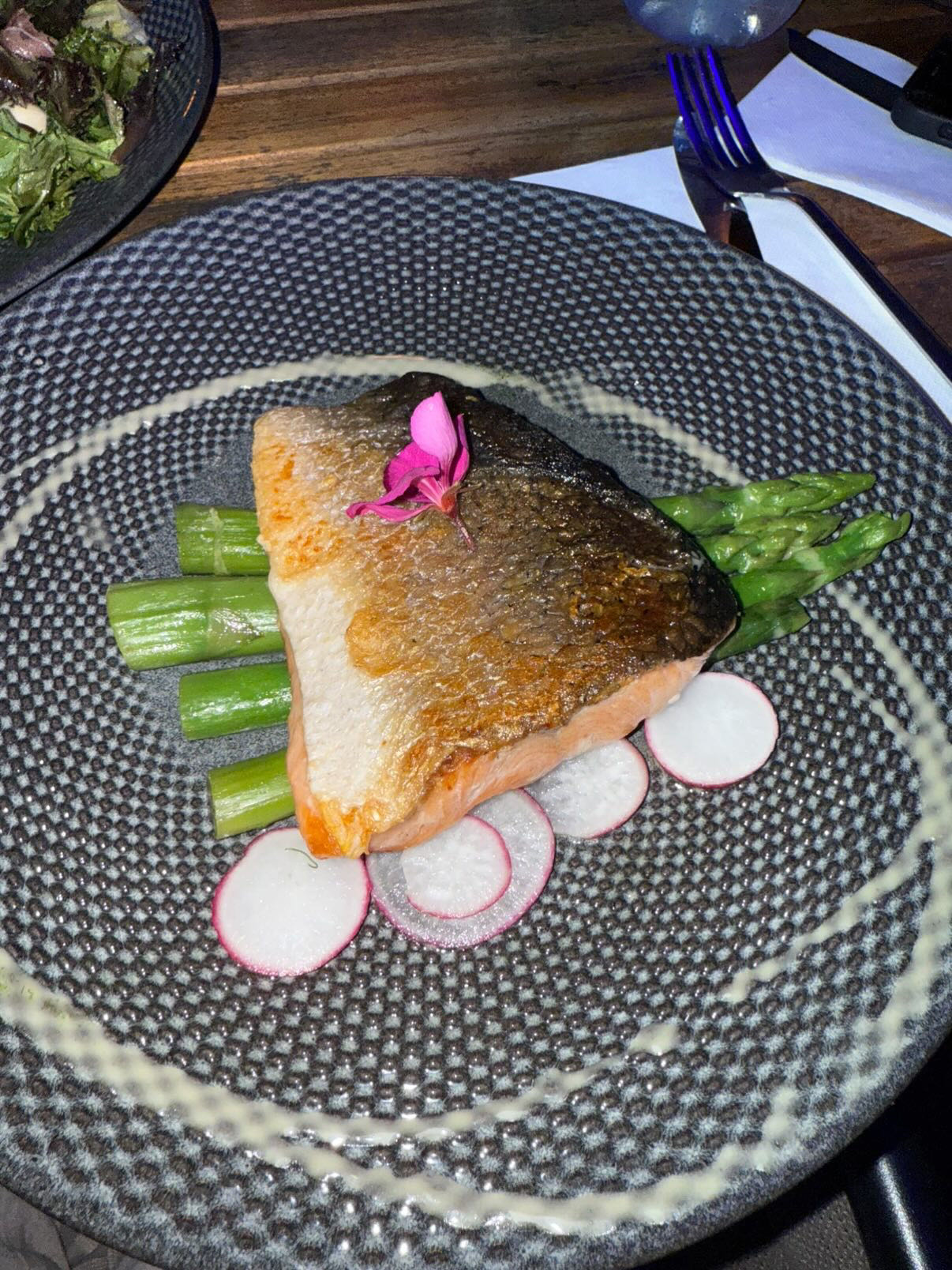 Salmon with asparagus