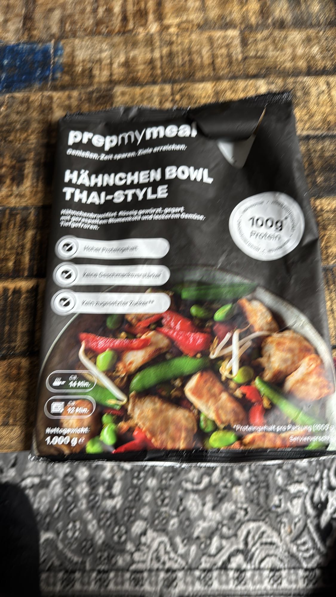 Hähnchen Bowl Thai-Style